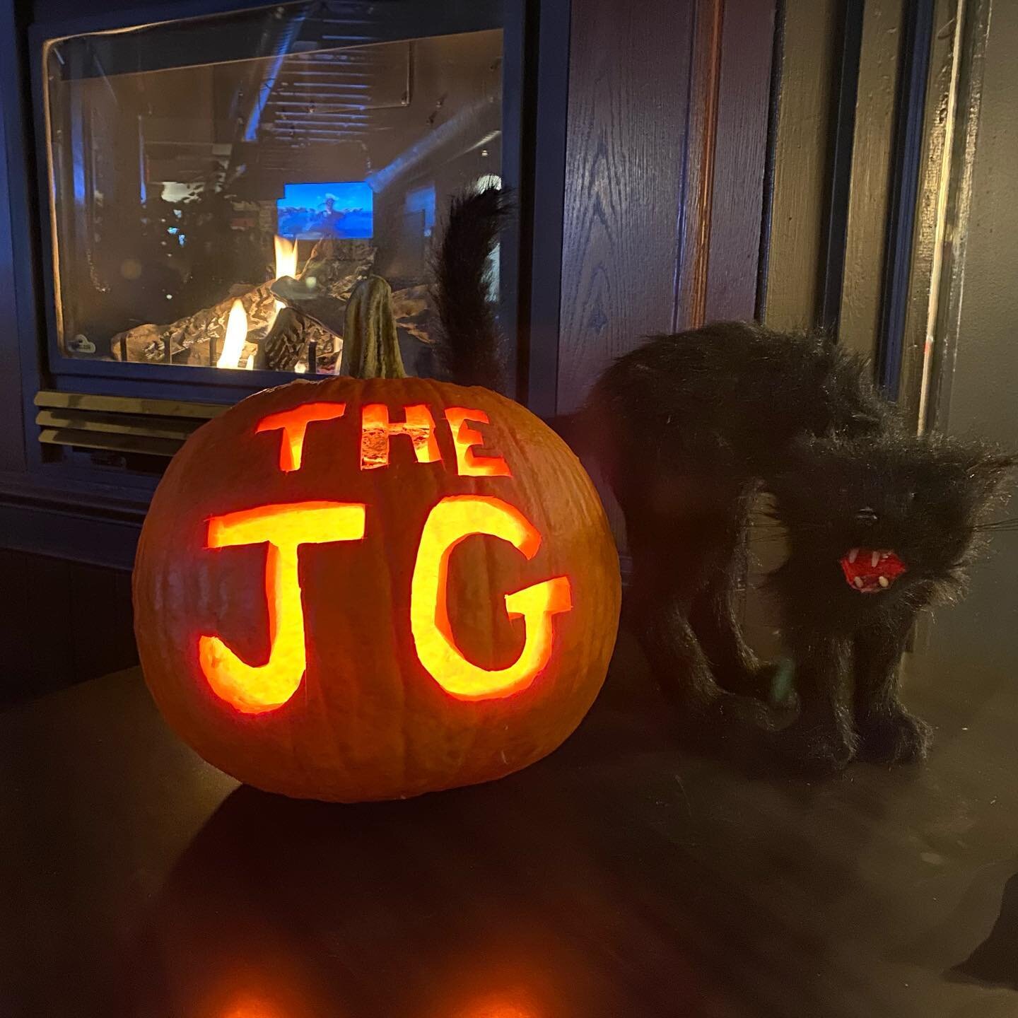 Calling all ghost and goblins! Come visit us at The Jason George tomorrow for some tricks and treats! #halloweenisnotcancelled #pubcrawl #jamesonwhiskey #stlawrencemarket