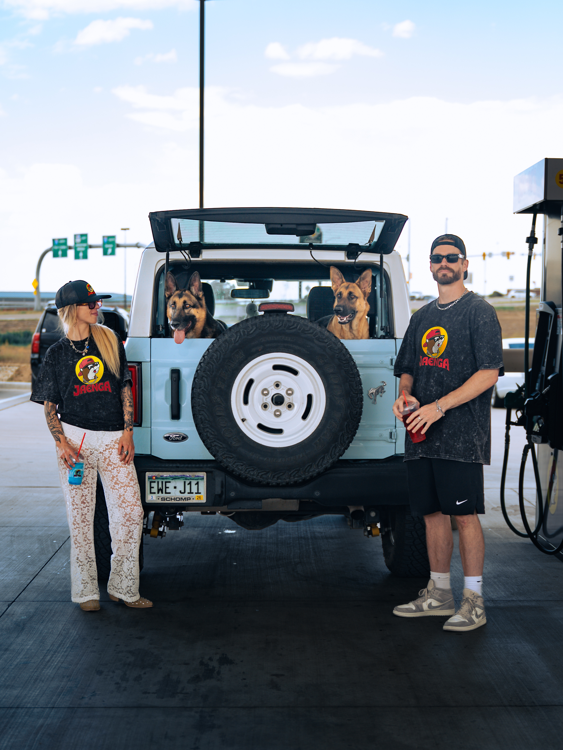 bronco dogs.png