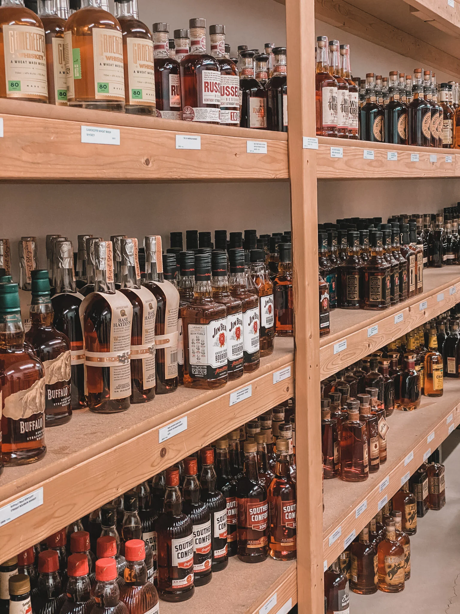 Discount-Liquor-dark-liquor.jpg