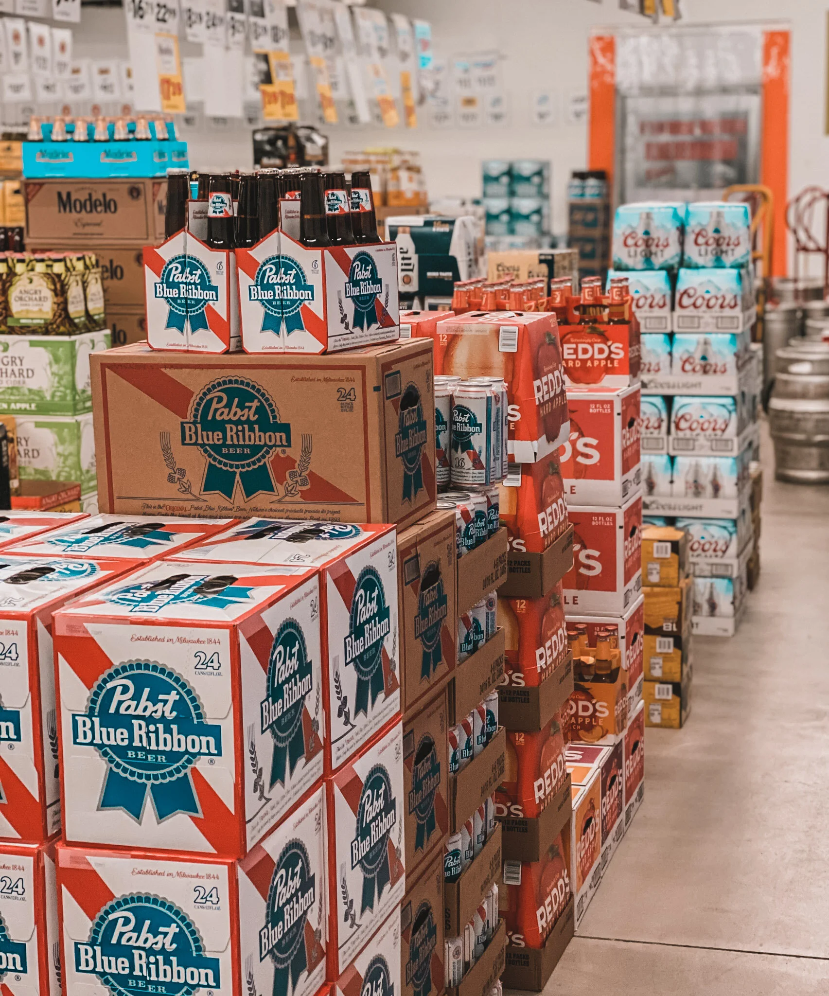 Discount-Liquor-cheap-beer.jpg
