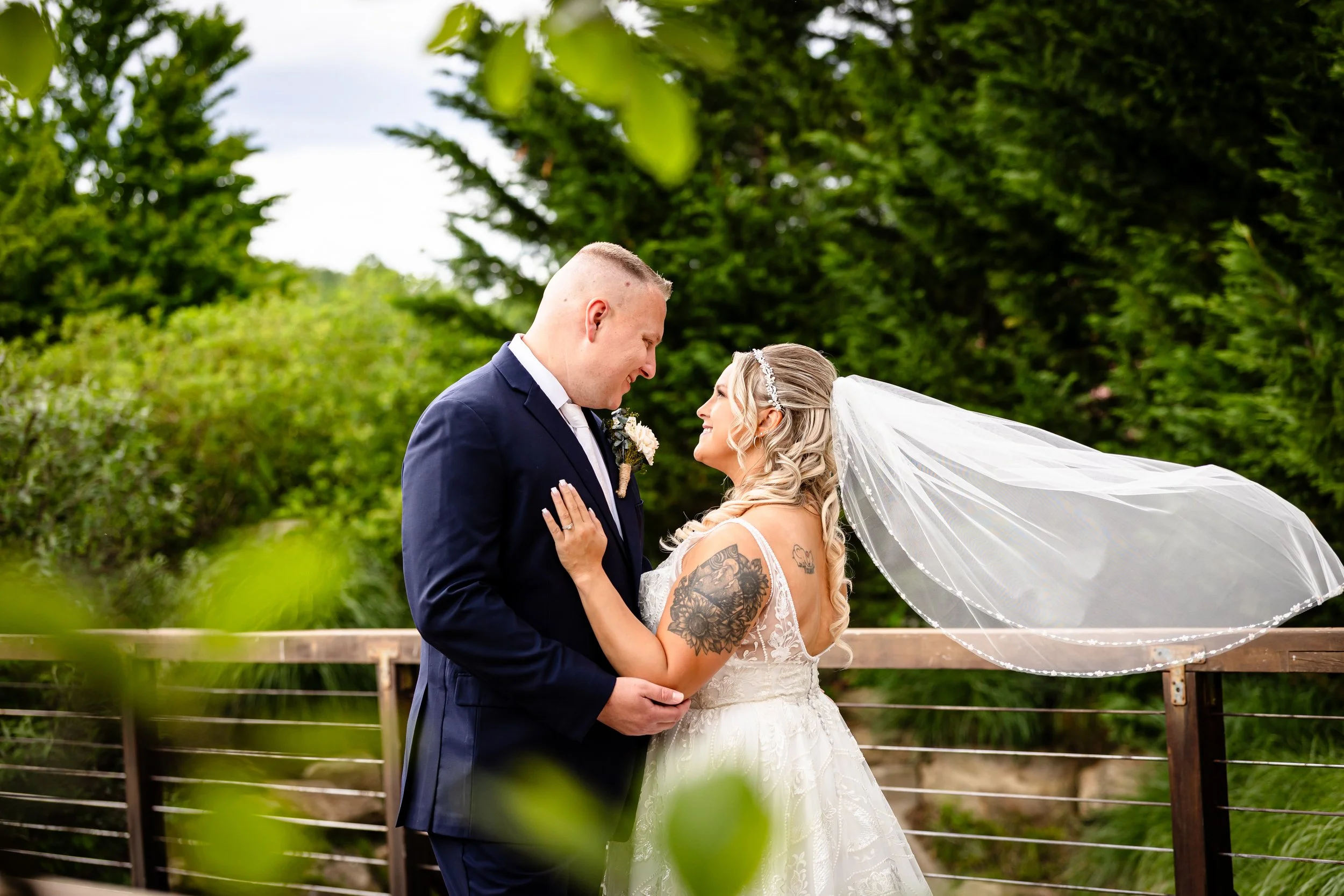 11 - Tori & Eric Wedding Sneak Peek.jpg