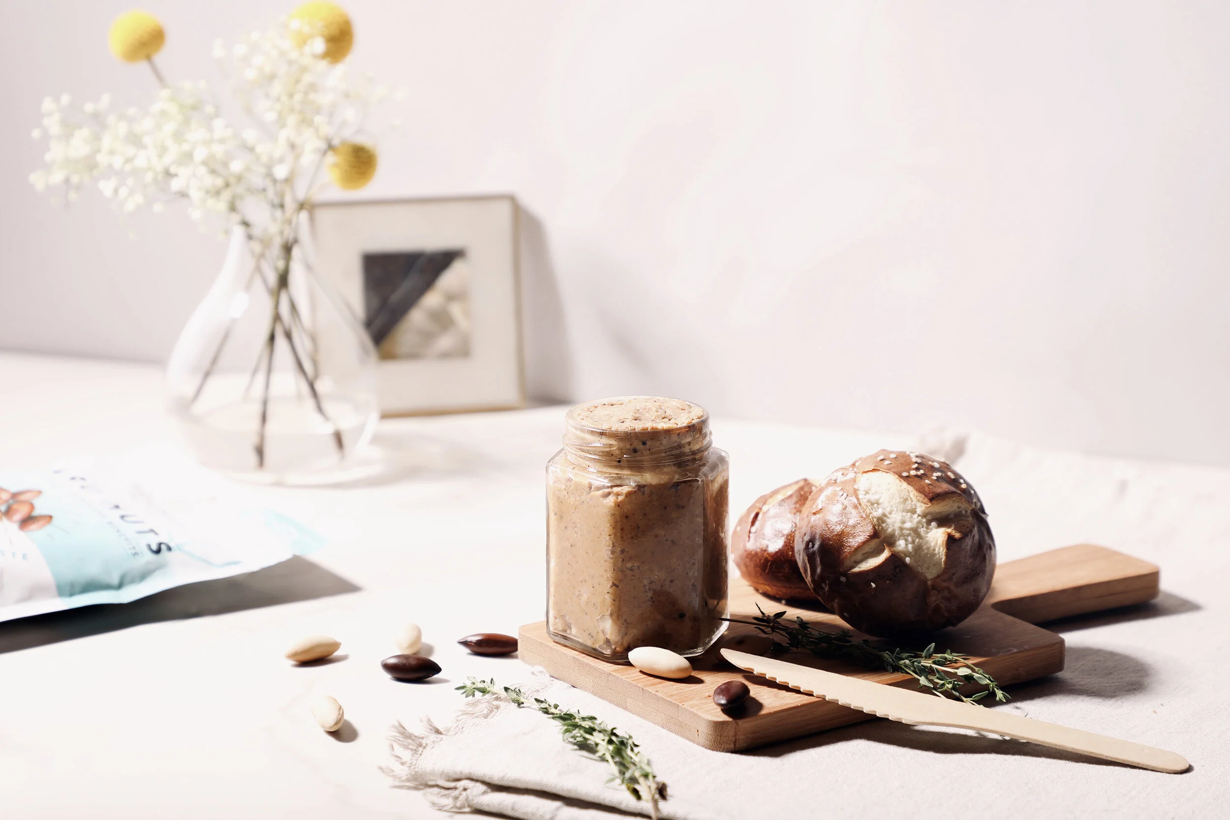 0K1A0576-nuts-web.jpg