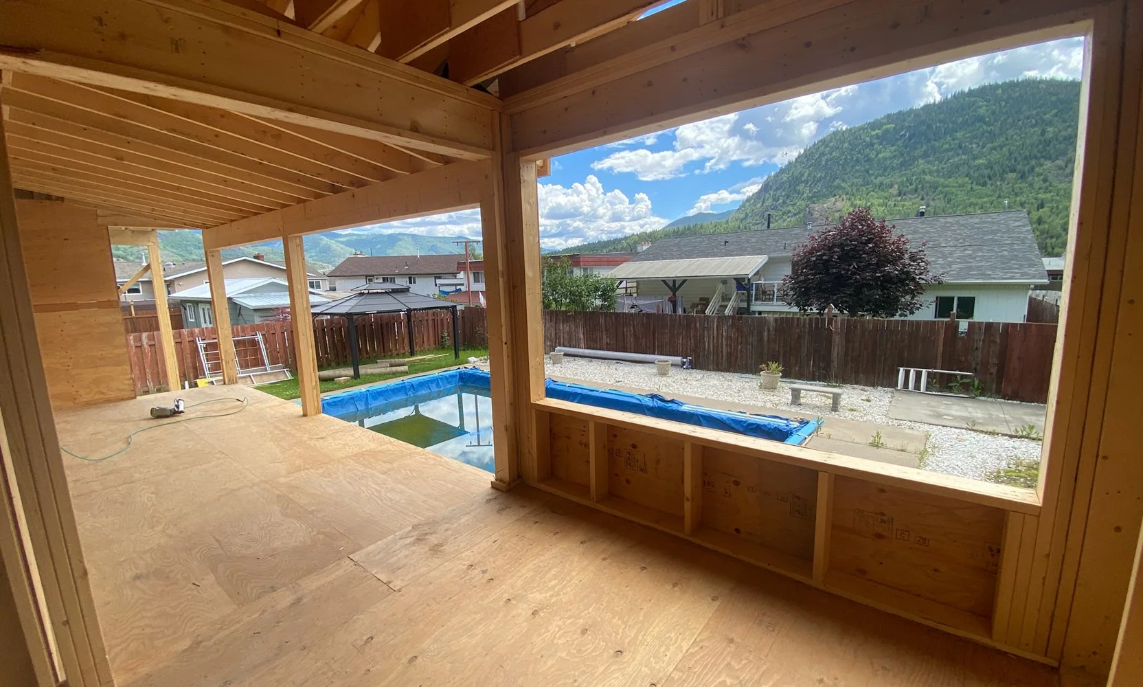 Woodland Drive Glenmerry, Trail — Menelaws Contracting Corp.