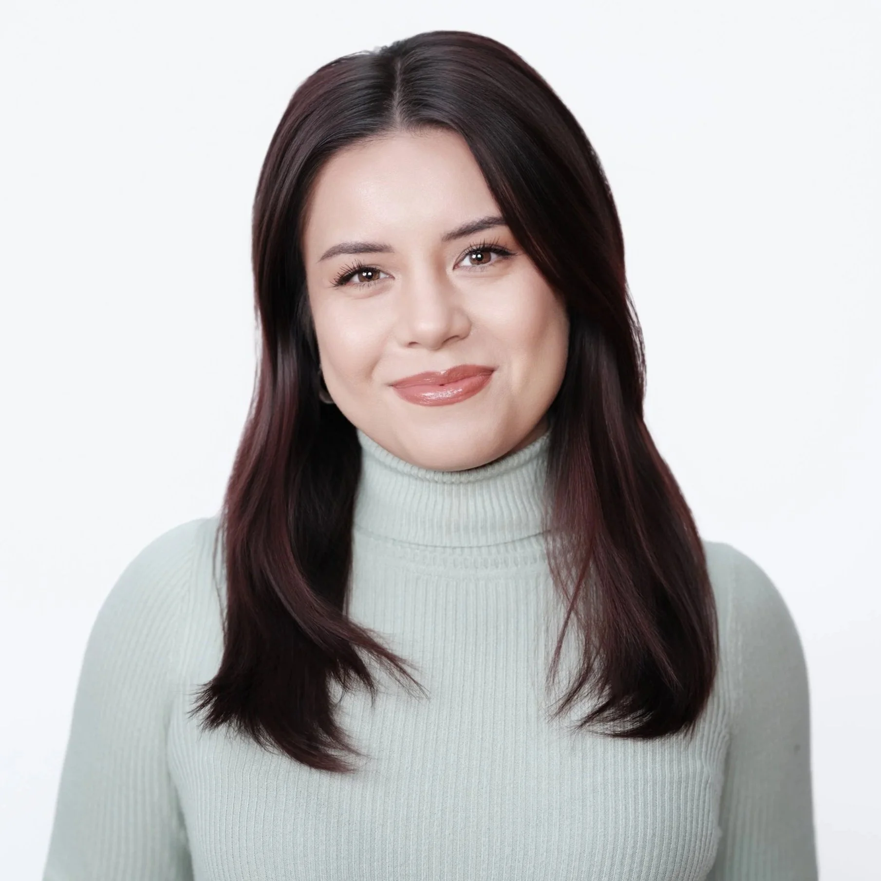 Front Desk - Liz Aguila