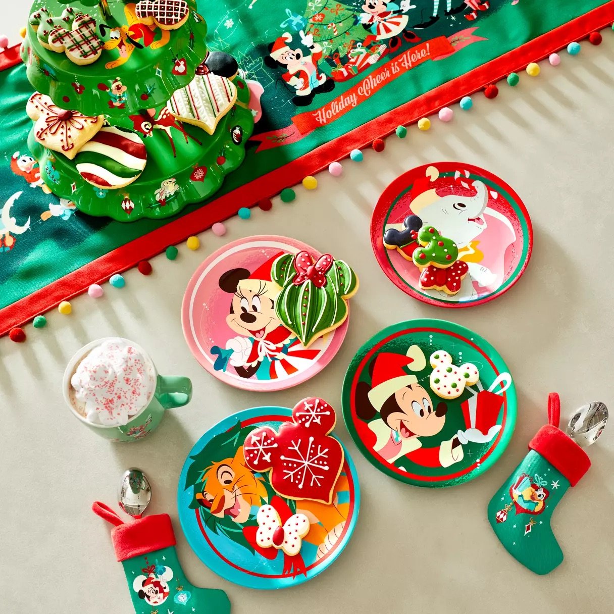 Mickey+Mouse+and+Friends+Holiday+Plate+Set+shopDisney+Disney+Classics+Christmas+Holiday+Merchandise+Collection+October+2023+Cover