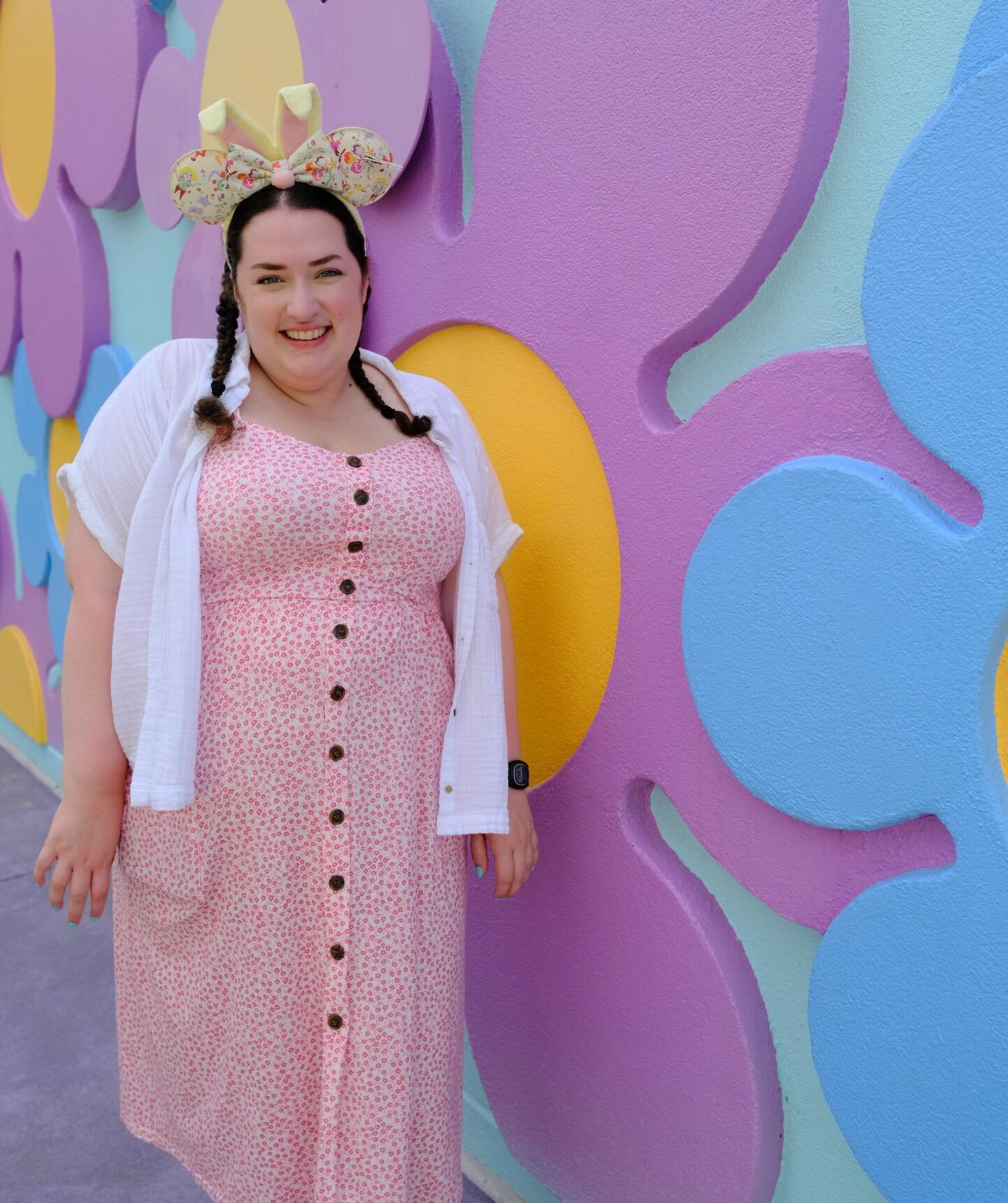 Happy Easter! 🐰🪺🌸

Wearing my Easter Bunny Bunny Ears for a fun Disney Skyliner Tour! We visited Pop Century, Art of Animation, Caribbean Beach, and Riviera resorts to try some Easter treats, check out the new merch, and more! Of the four Skyliner