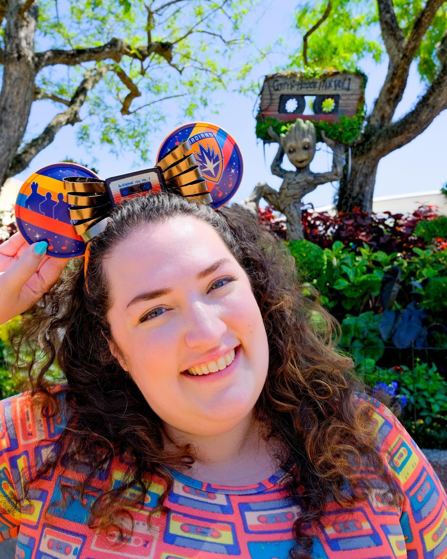 Happy National Super Hero Day and Spaceship Earth Sunday! Recently, we ran over to EPCOT for an 80s / Guardians of the Galaxy themed day and to see A Flock of Seagulls. I was excited to visit the new Groot topiary in my Guardians ears- and someone ga