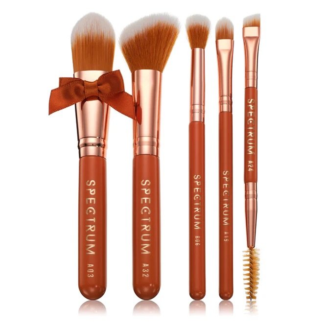 Winnie the Pooh Gingerbread Box Disney x Spectrum Collections Winnie the Pooh Gingerbread Holiday Merchandises Collection October 2024 Brushes.jpeg