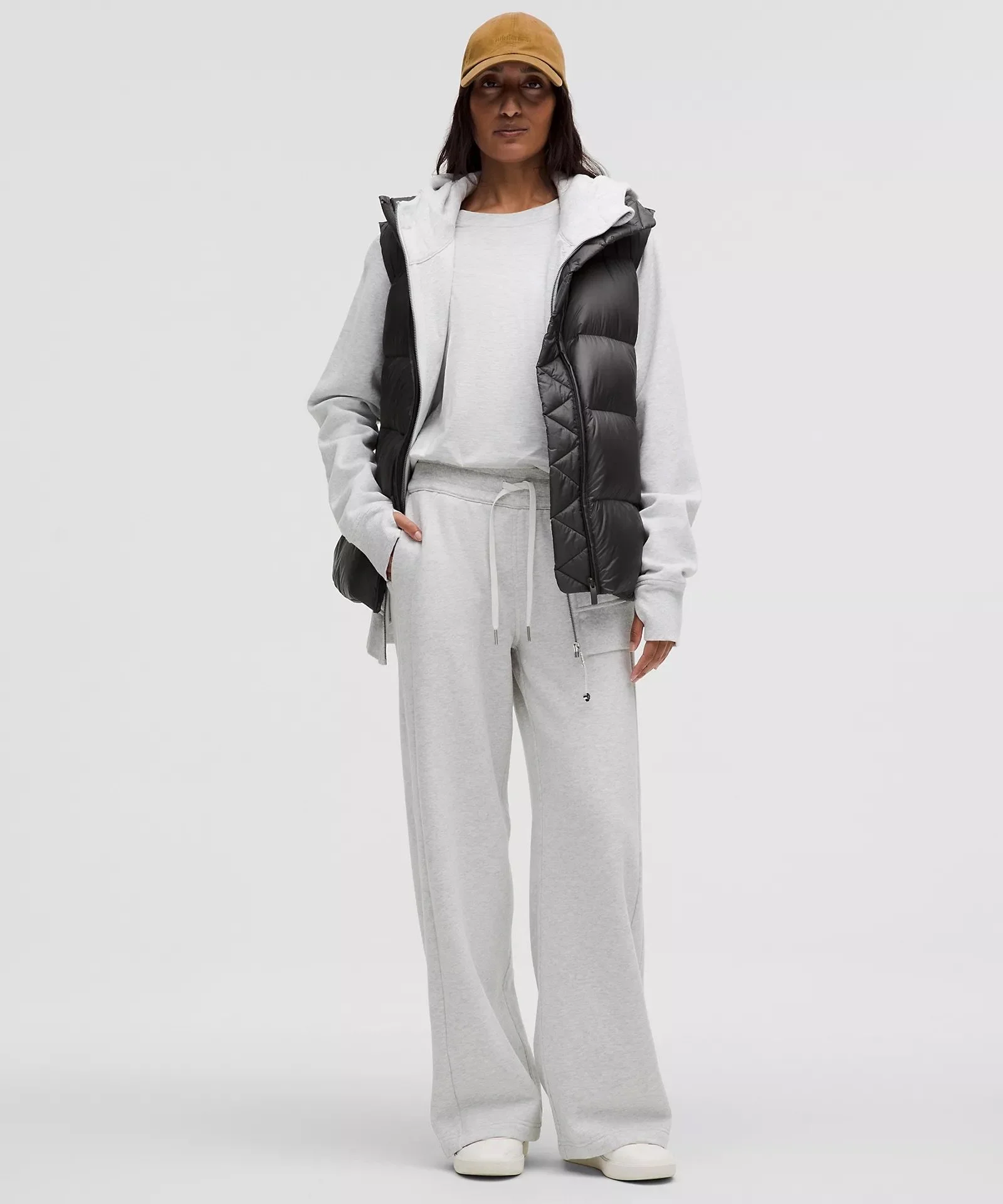 Featherweight 900-Down-Fill Puffer Vest