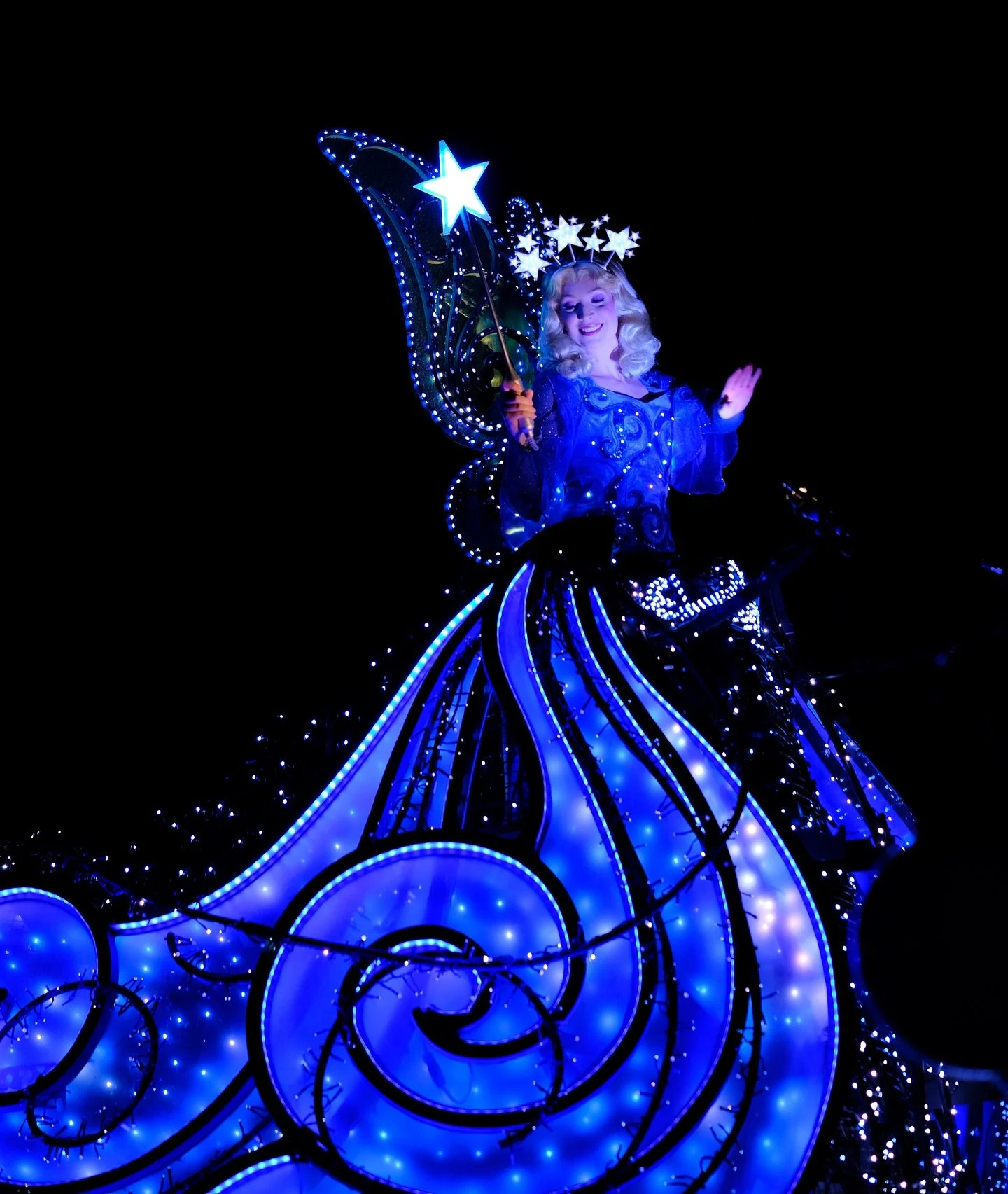 Disney Starlight Parade! 🌟💙🕯️

I loved the new Disney Starlight parade at Magic Kingdom! The soundtrack came out today and I&rsquo;ve been listening on a loop. Can&rsquo;t wait to go see it again soon! 

I&rsquo;m really pleased with how my photos