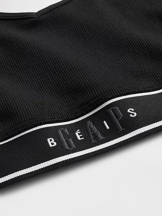 Gap × BÉIS Seamless Logo Sports Bra