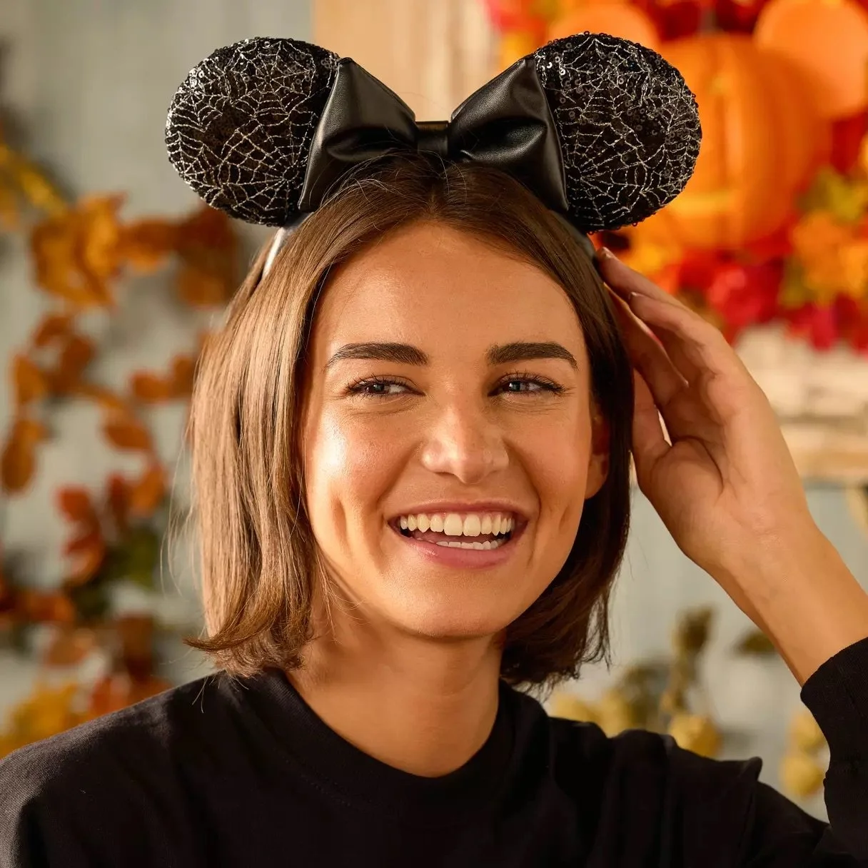 New Minnie Mouse Spiderweb Halloween Ear Headband on Disney Store
