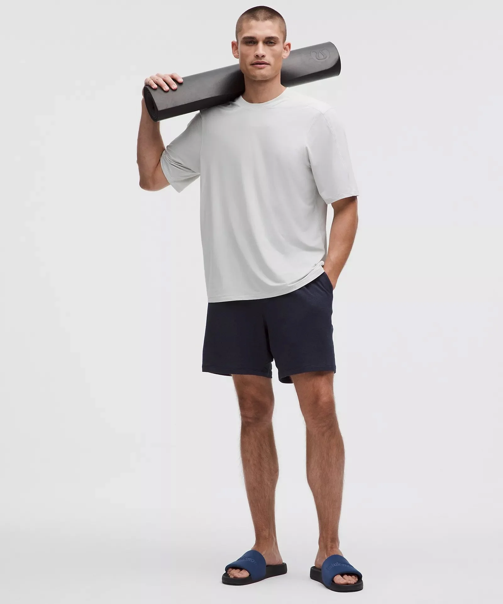 BeCalm Relaxed-Fit Short 7"