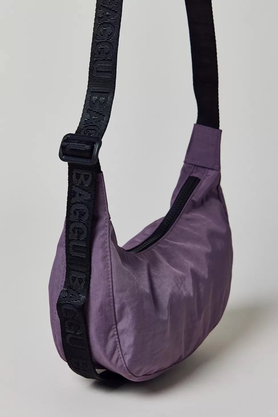 BAGGU Small Nylon Crescent Bag