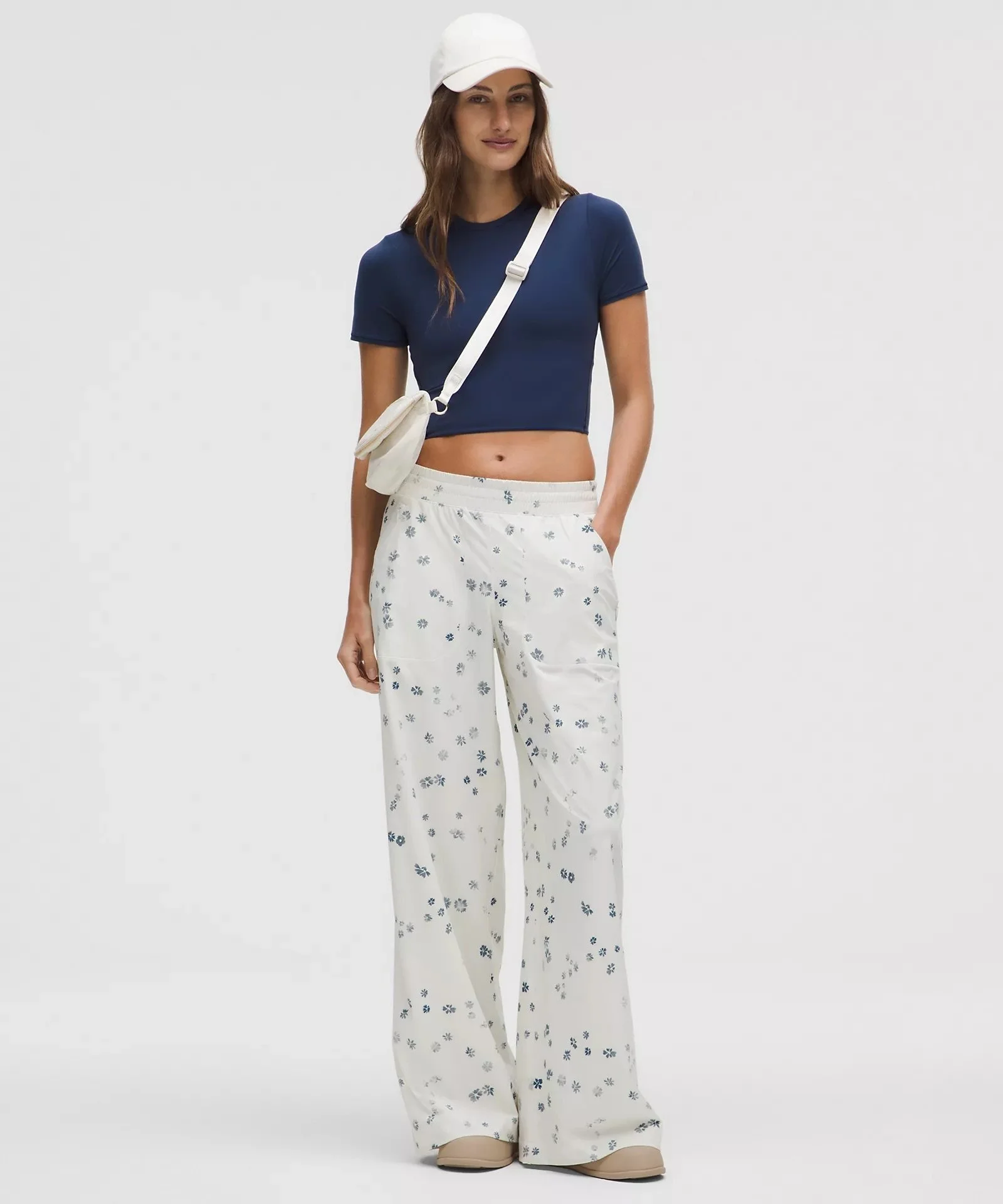 Swift Mid-Rise Wide-Leg Pant