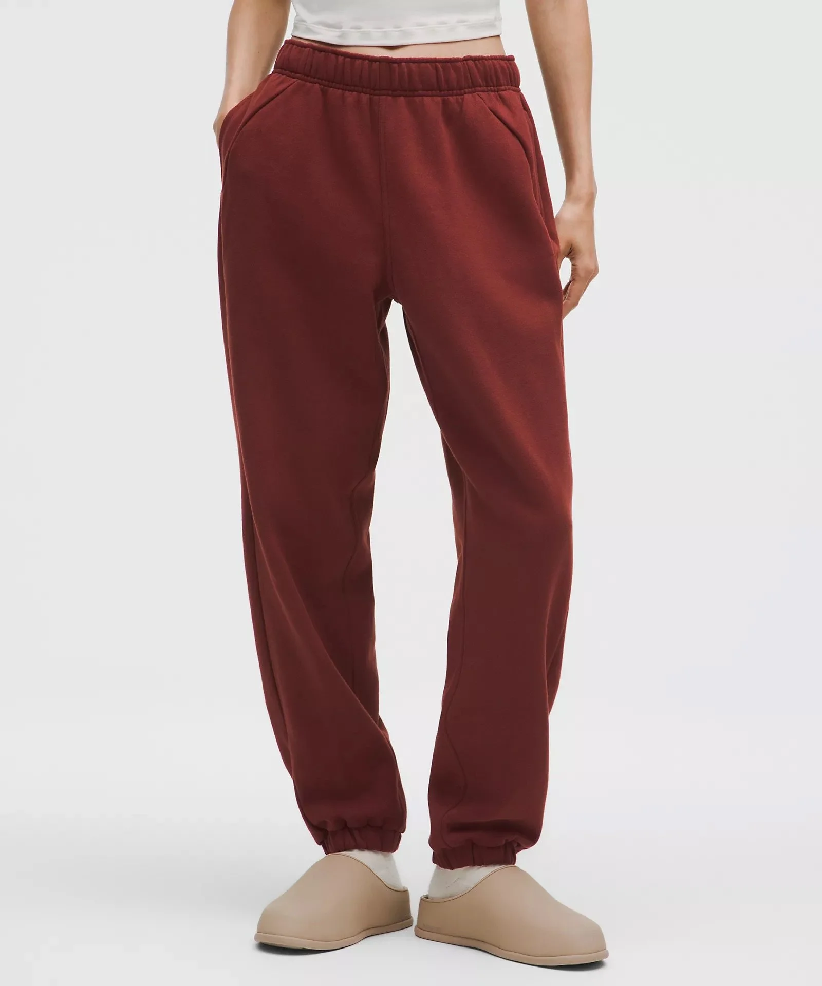Scuba Mid-Rise Oversized Jogger