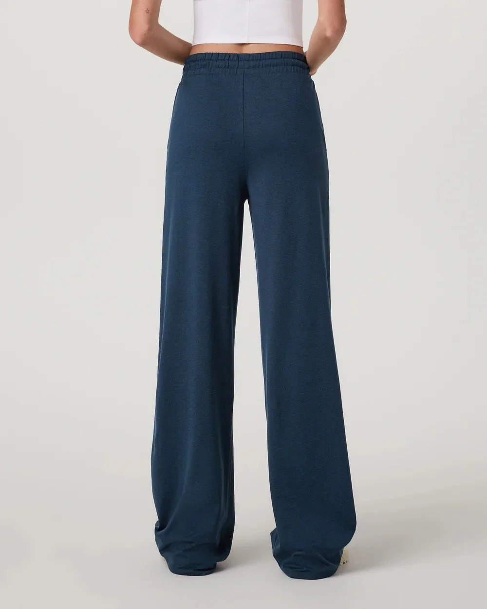 Halo Essential Wideleg Pant
