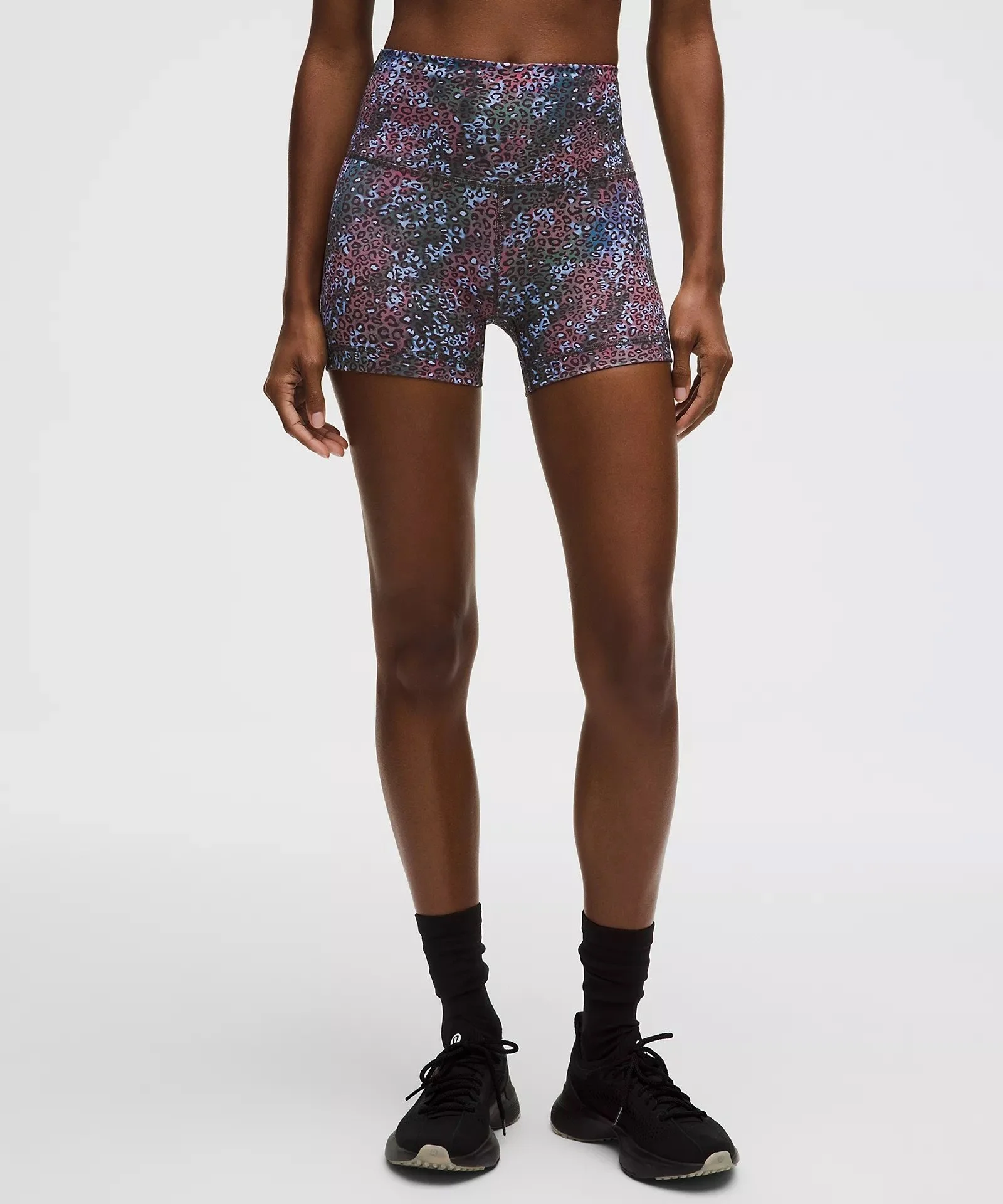 Wunder Train High-Rise Short 4"