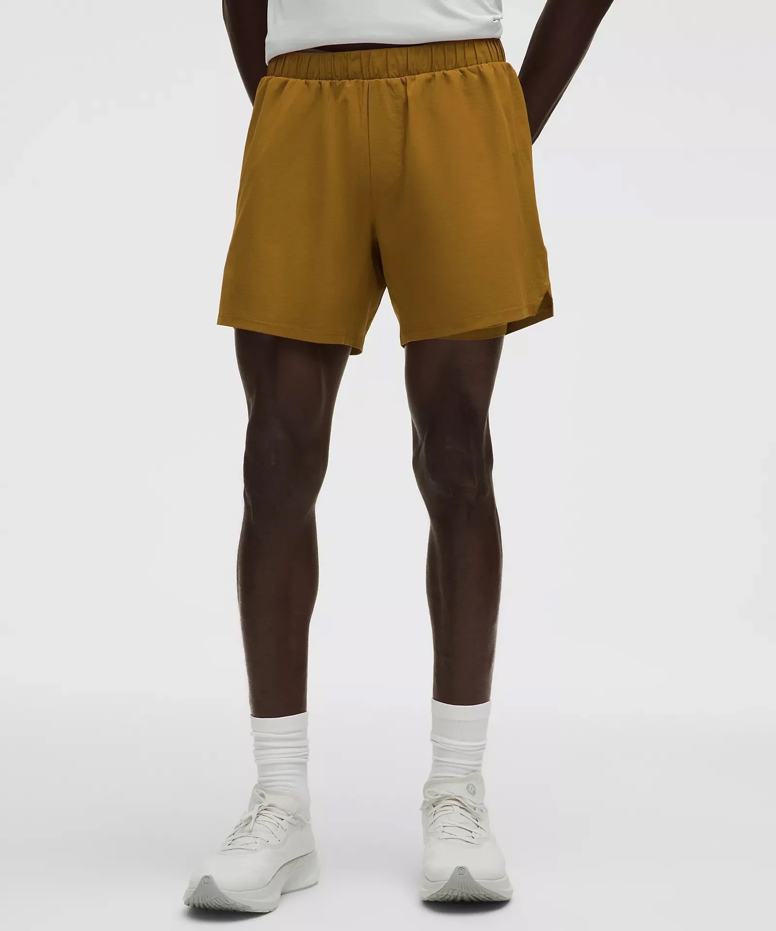 Mile Maker Run Crew Ripstop Lined Short 6"