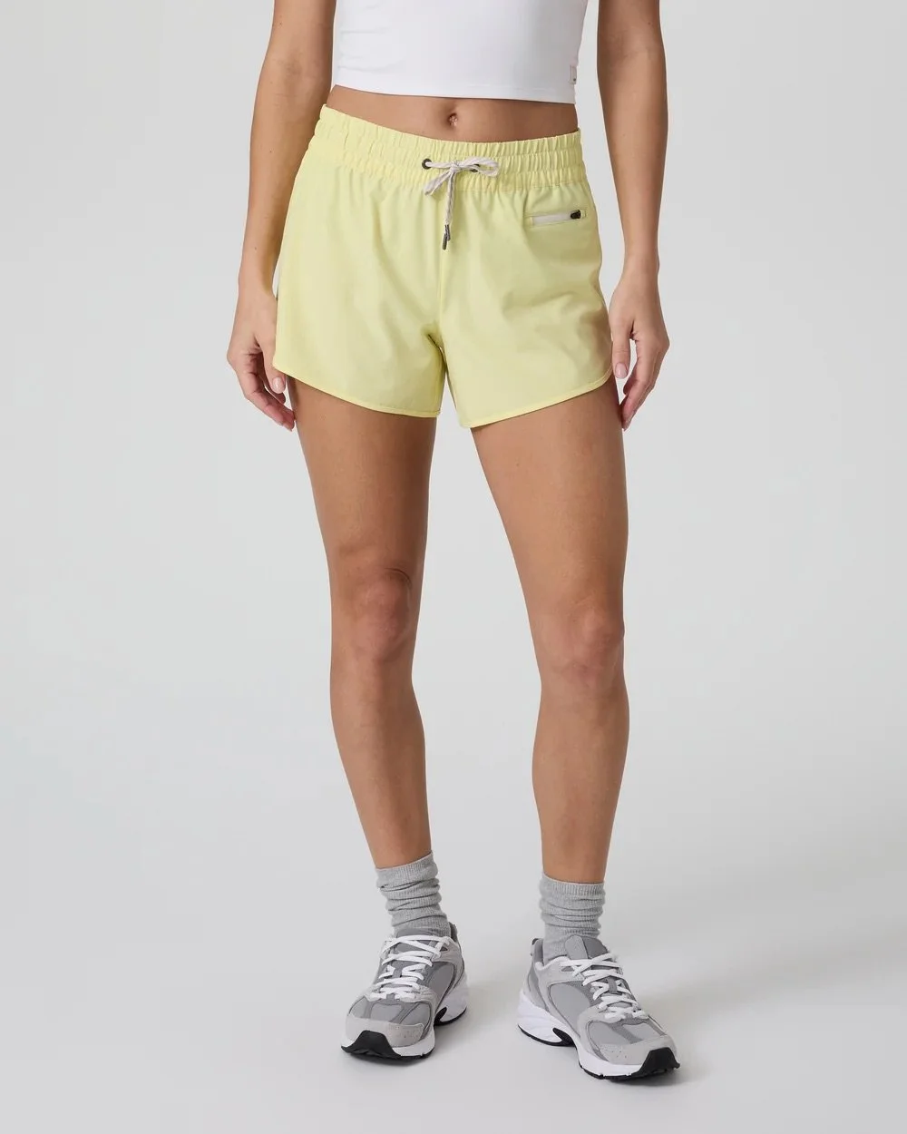 Clementine 2.0 Short 4 Inch Vuori Sunlight Collection October 2025 a.jpeg