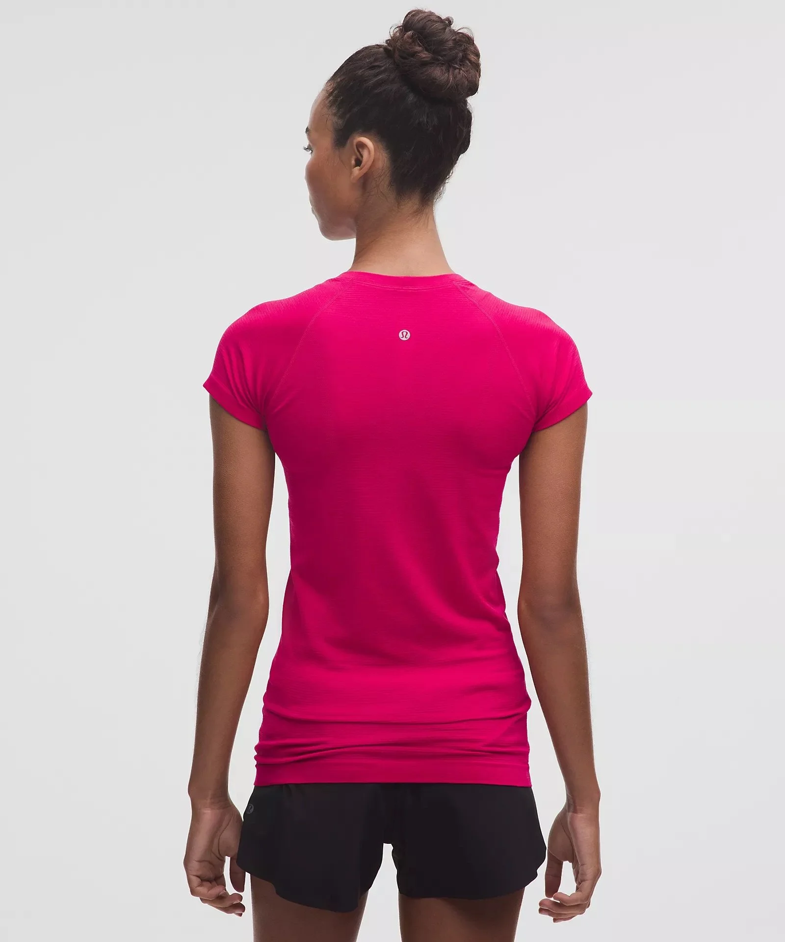 Swiftly Tech Short-Sleeve Shirt 2.0 Hip Length
