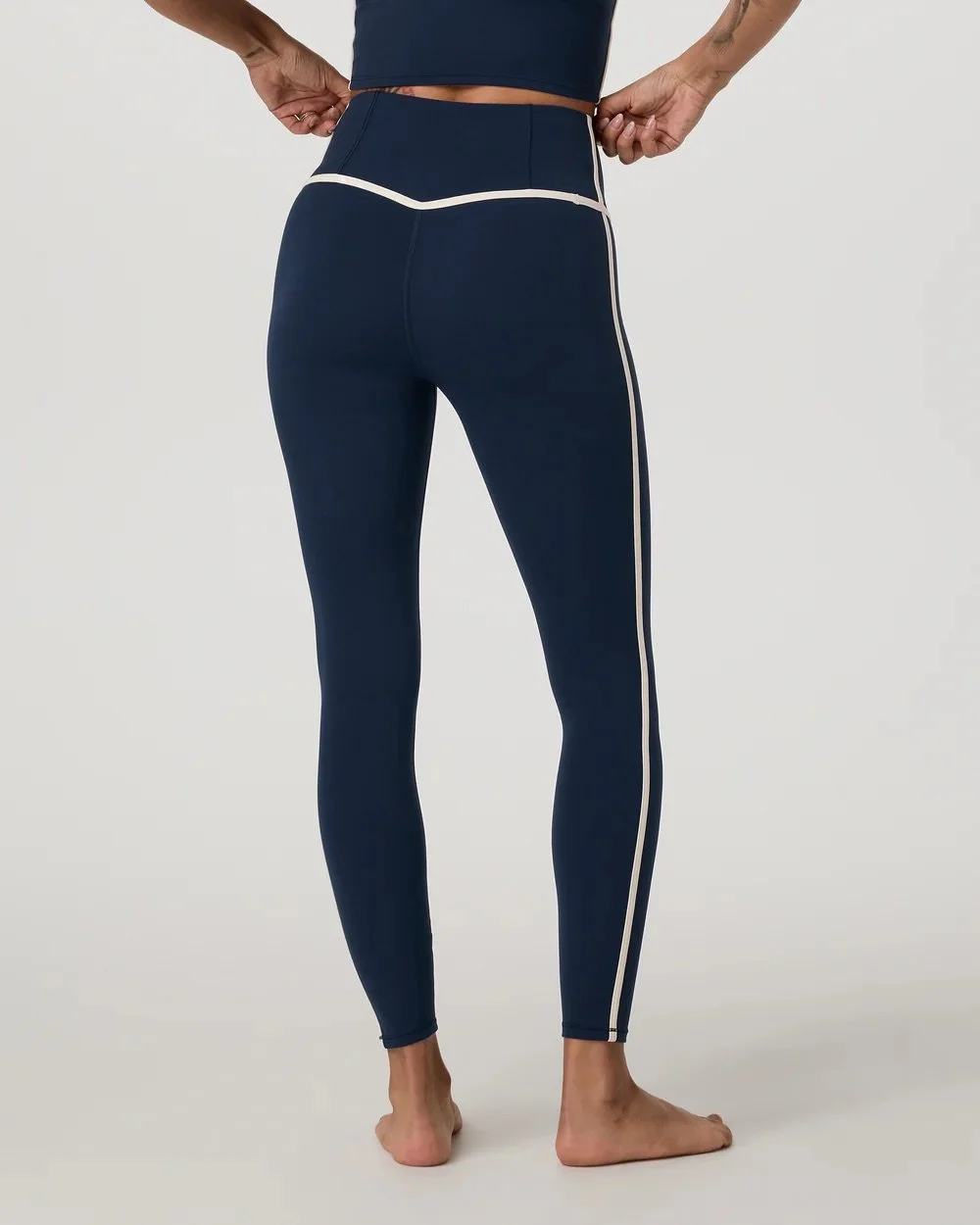 Vuori AllTheFeels Corset Legging