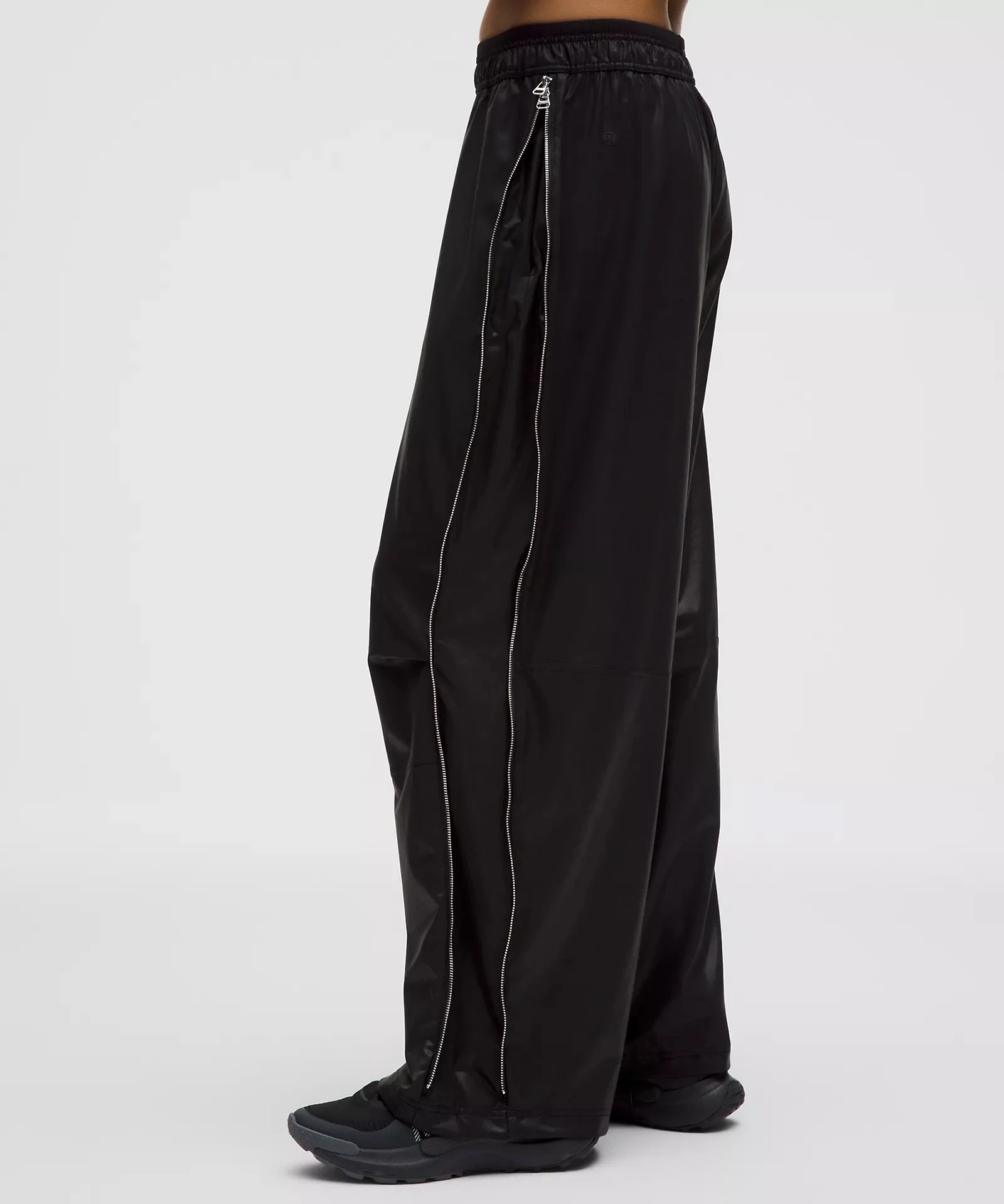 Swift Shine Mid-Rise Zip-Leg Pant - Black