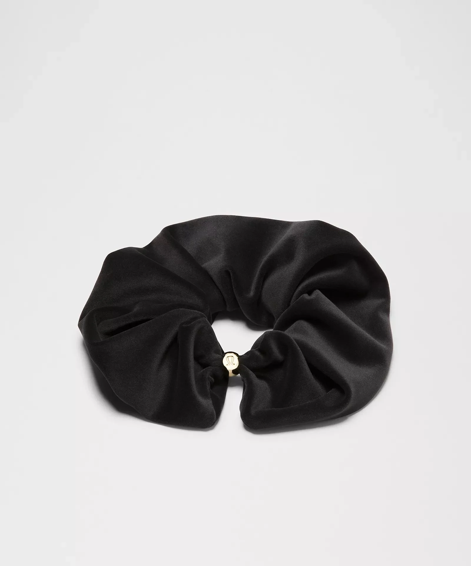Uplifting Oversized Scrunchie Velvet - Black