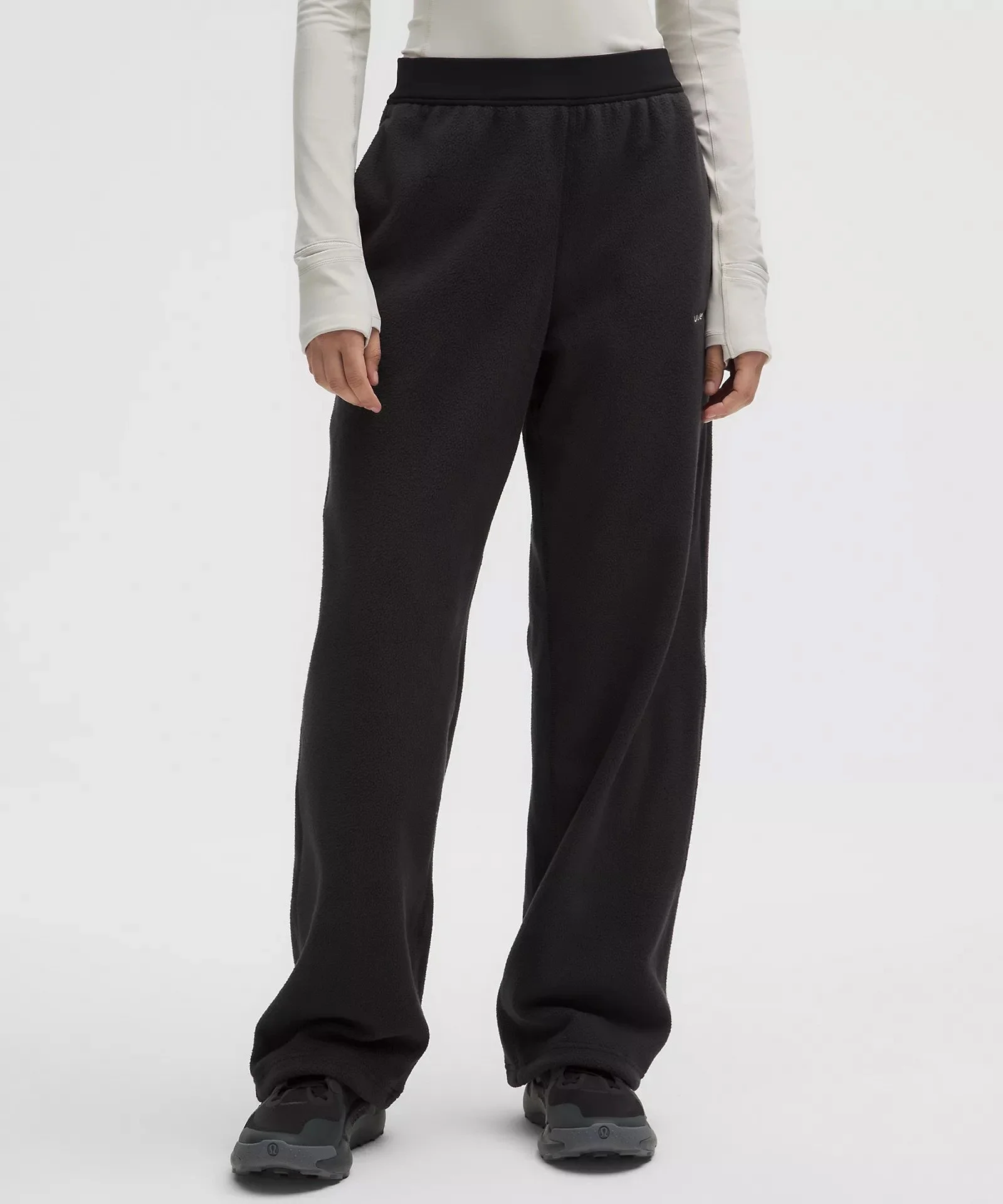 Tumbled Fleece Mid-Rise Relaxed-Fit Hiking Pant - Black
