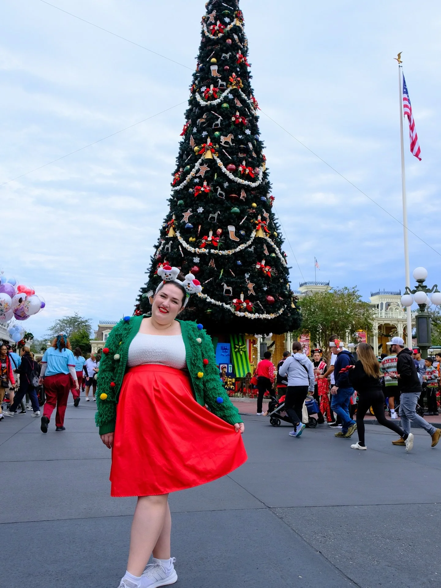 Merry Christmas and Happy Holidays! 🎄☃️🎅 We hope you&rsquo;re having a wonderful holiday season with family and friends. Your support means so much to us and we can&rsquo;t wait to share more in the new year!

Some of these photos are from Magic Ki