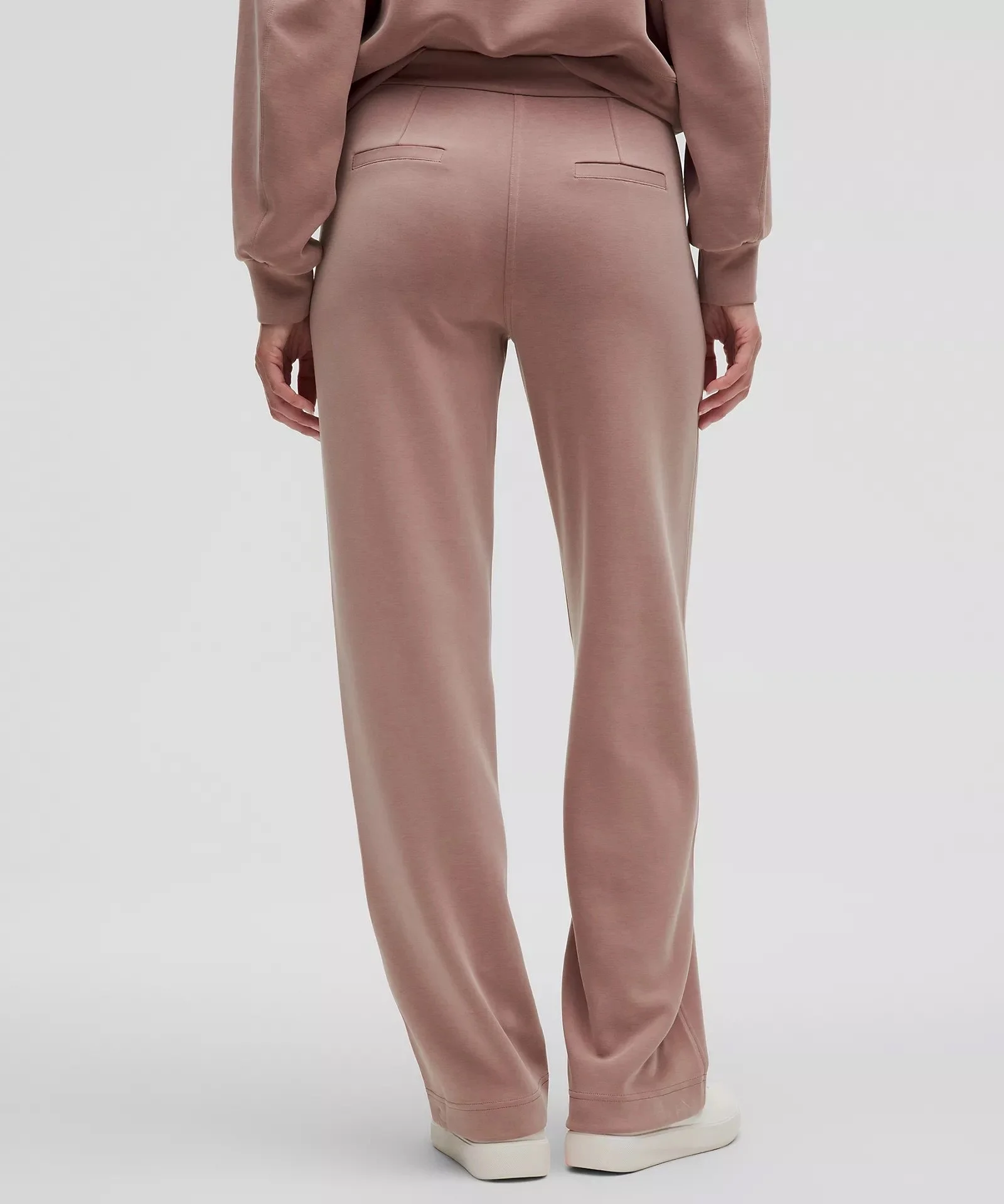 Softstreme Pintuck Mid-Rise Pant