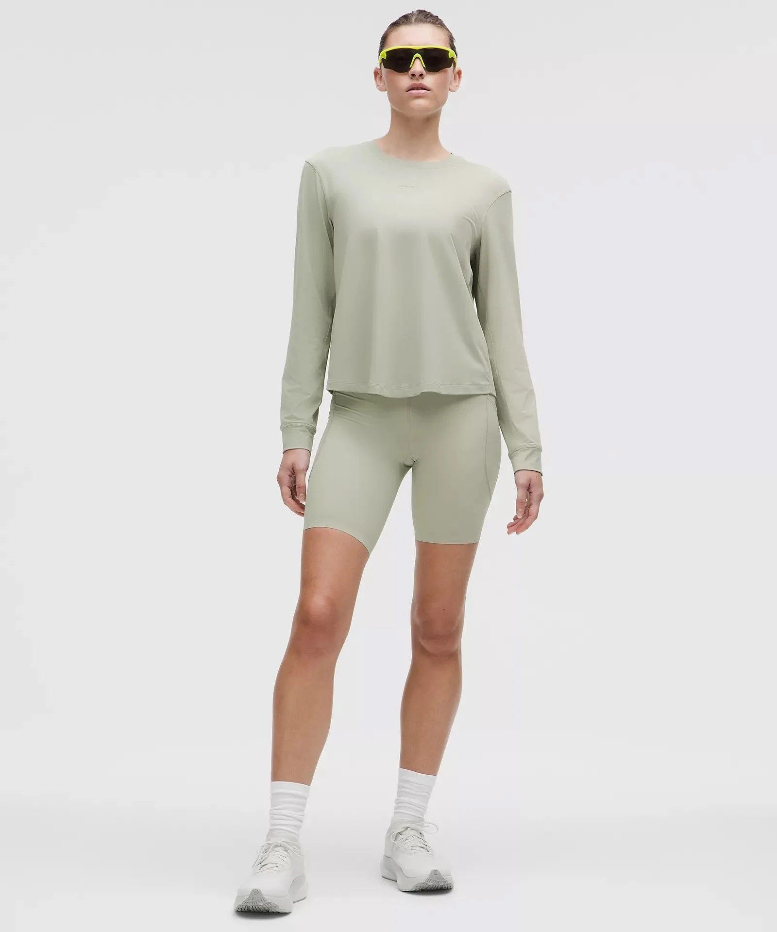 Fast and Free High-Rise Short 8” 5 Pocket