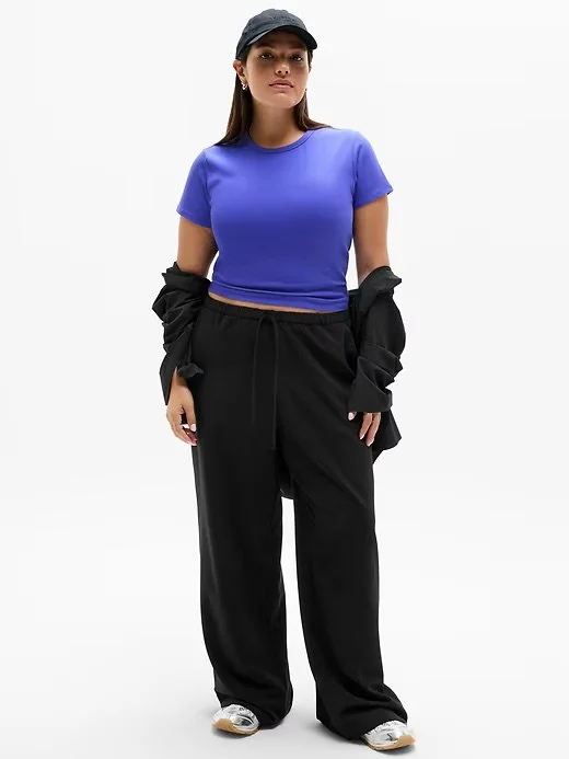 Signature Rib Crop Tee