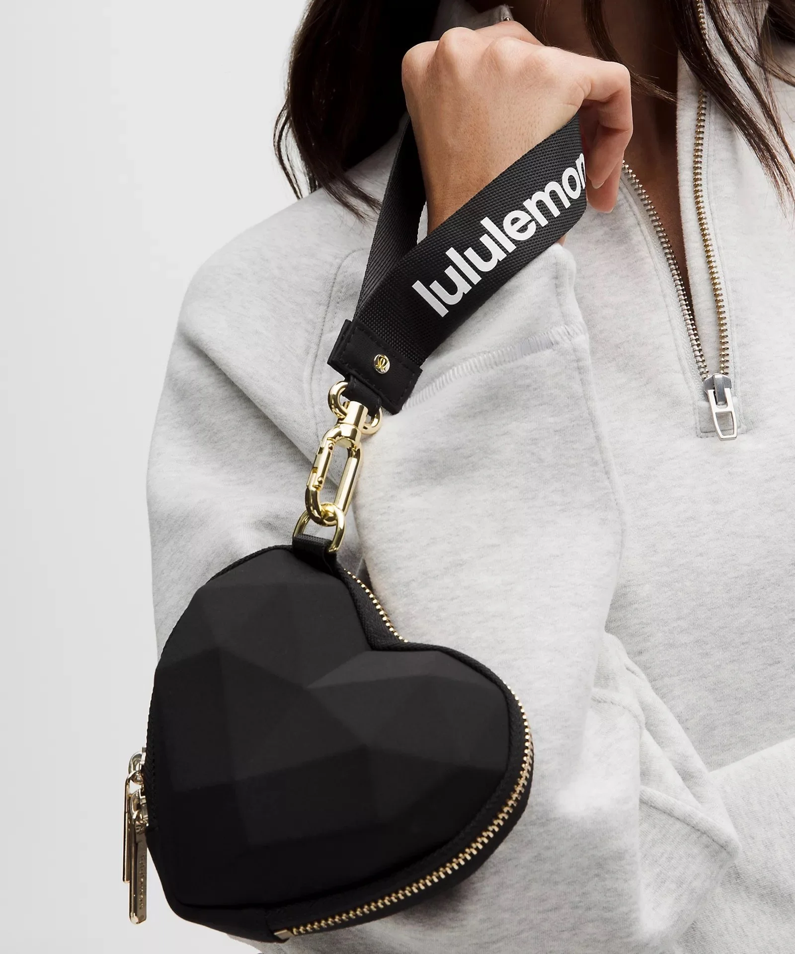 Heart Wristlet - Black