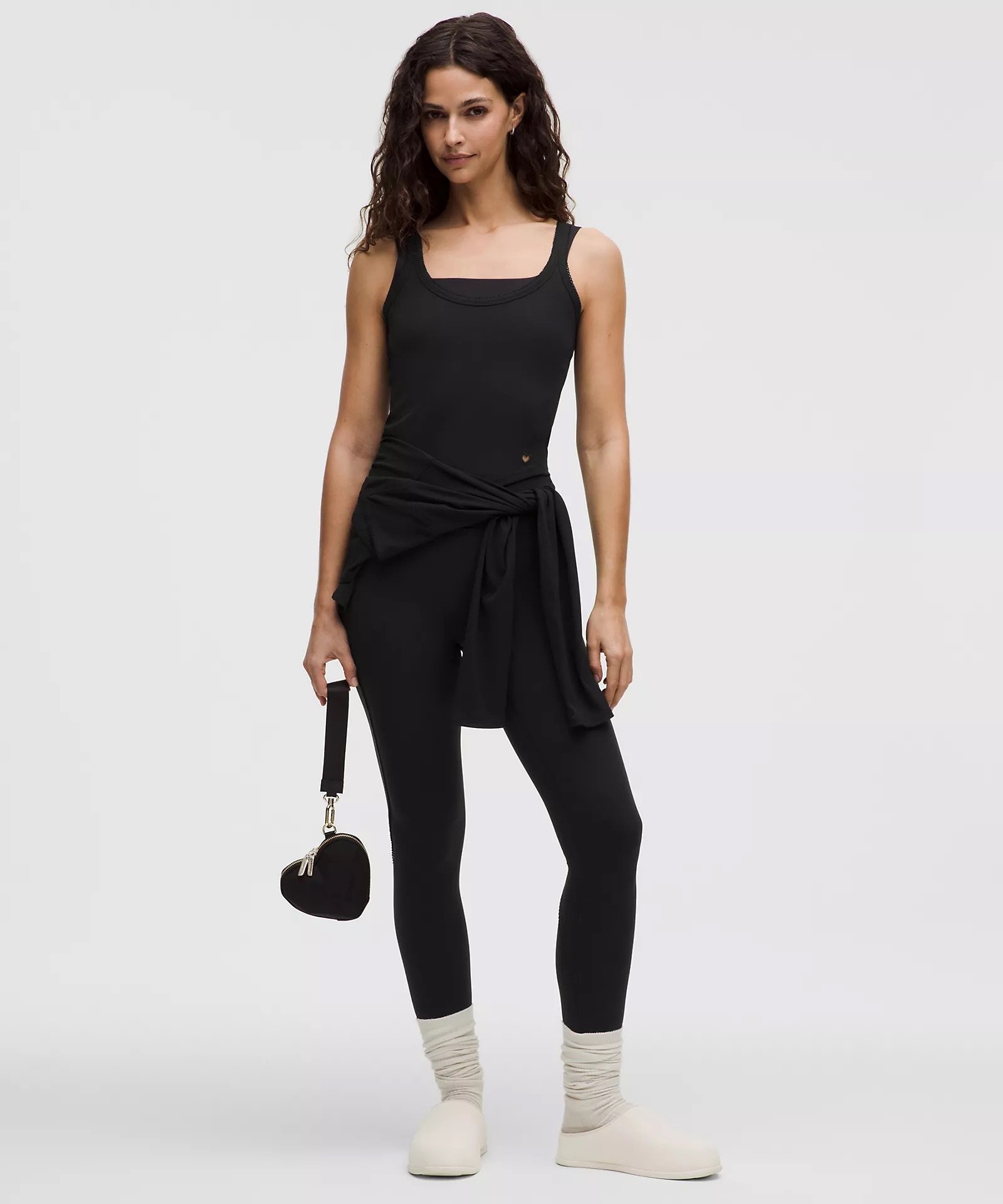 Nulu Ribbed Cropped Tank Top Heart - Black