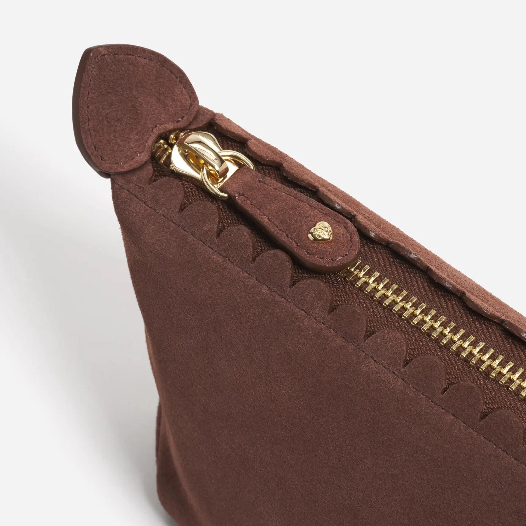 Pittsford Pouchette 18 - Teddy