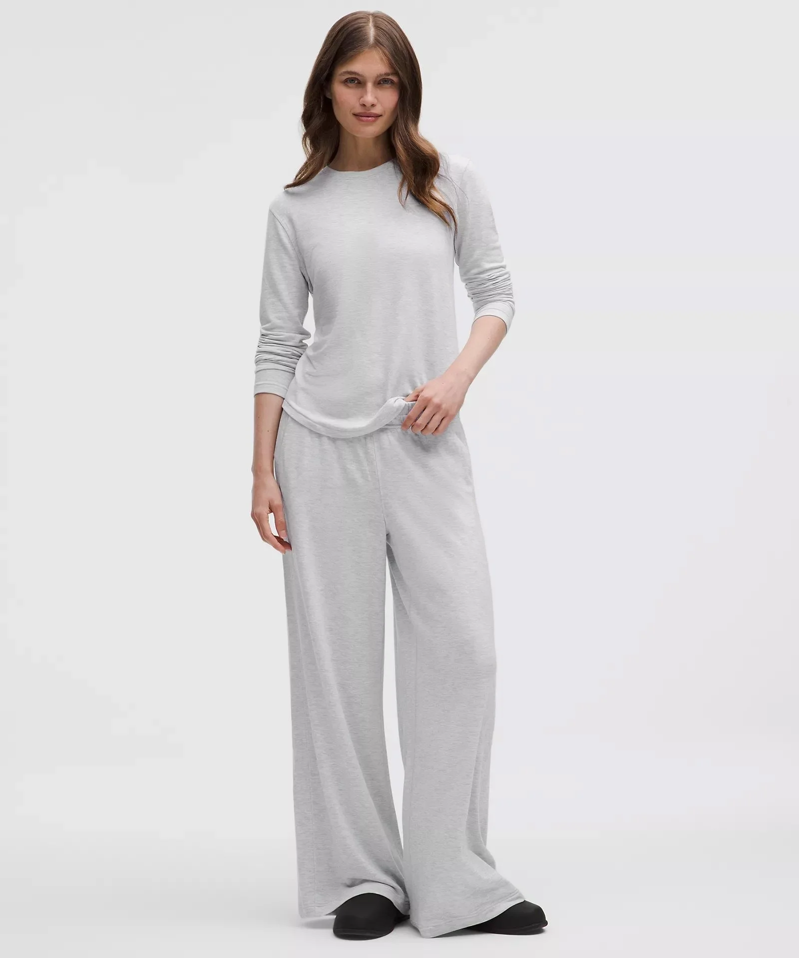BeCalm Mid-Rise Wide-Leg Pant