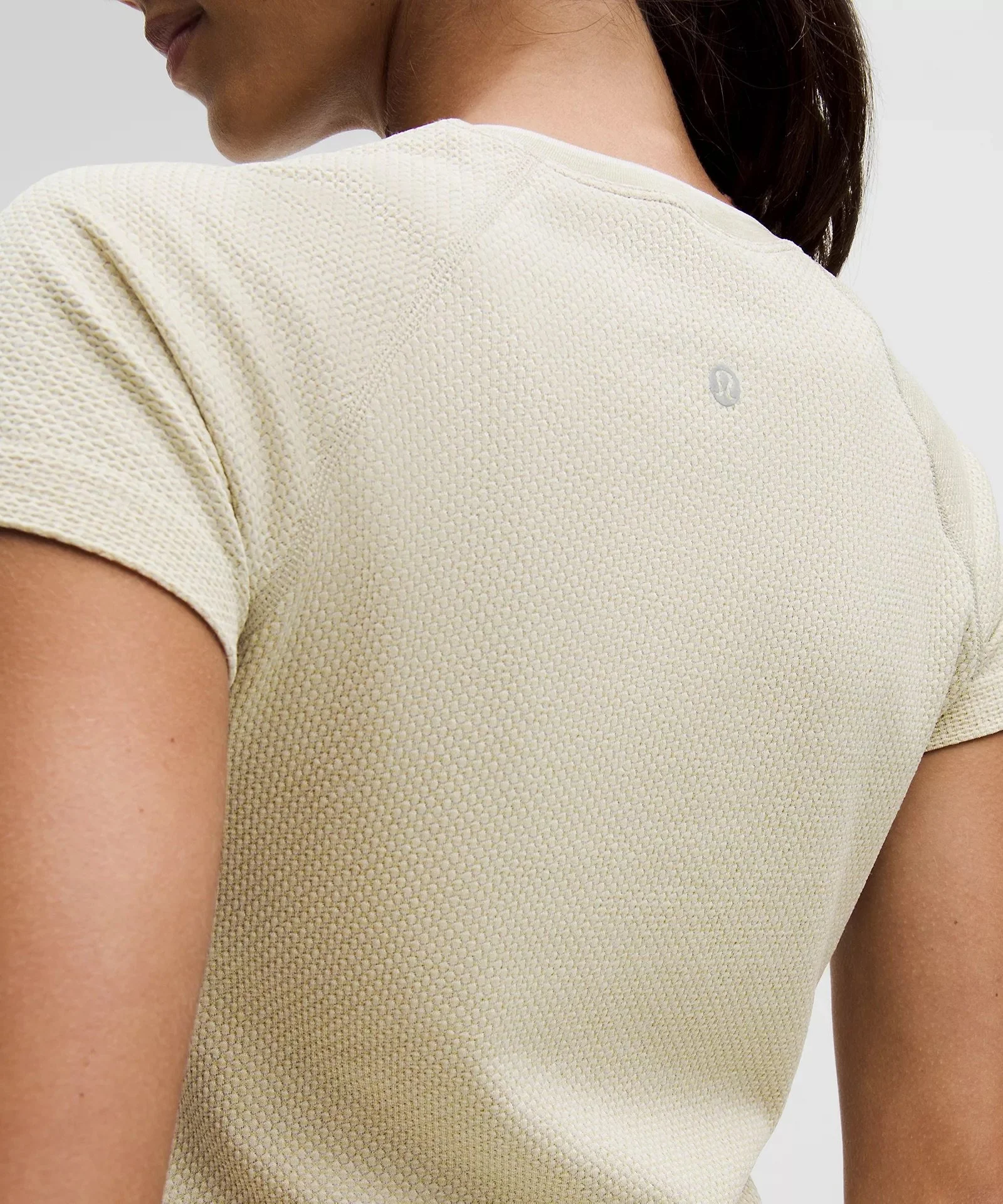 Swiftly Tech Short-Sleeve Shirt 2.0 Hip Length Textured Knit