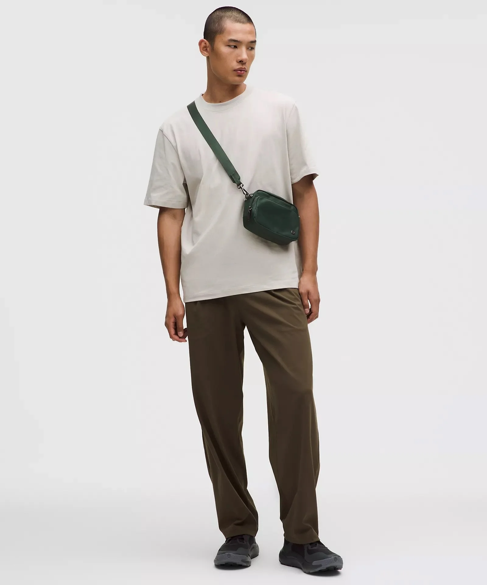 Everywhere Crossbody Bag 2L Metal Hardware