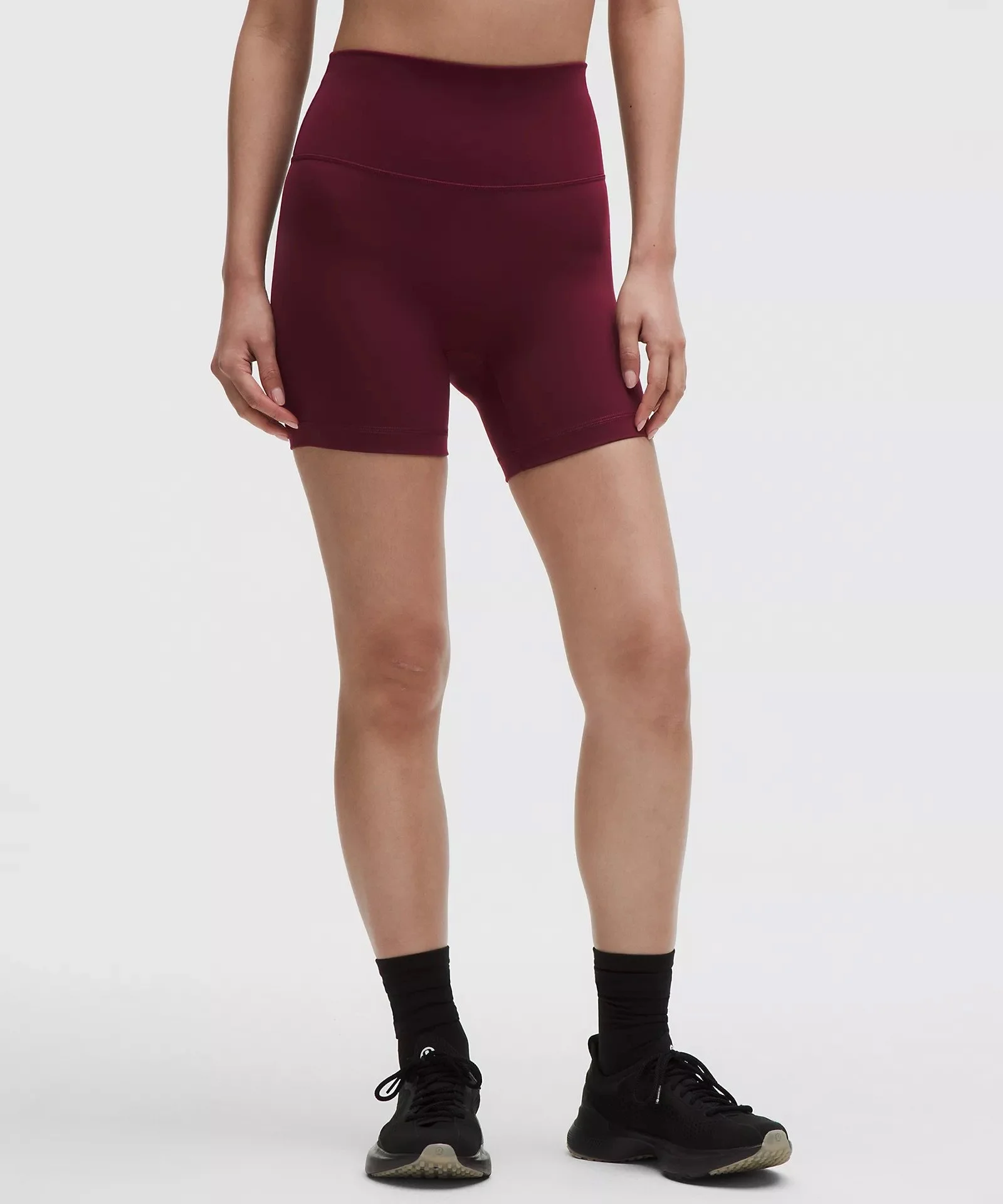 Wunder Train No Line High-Rise Short 6"