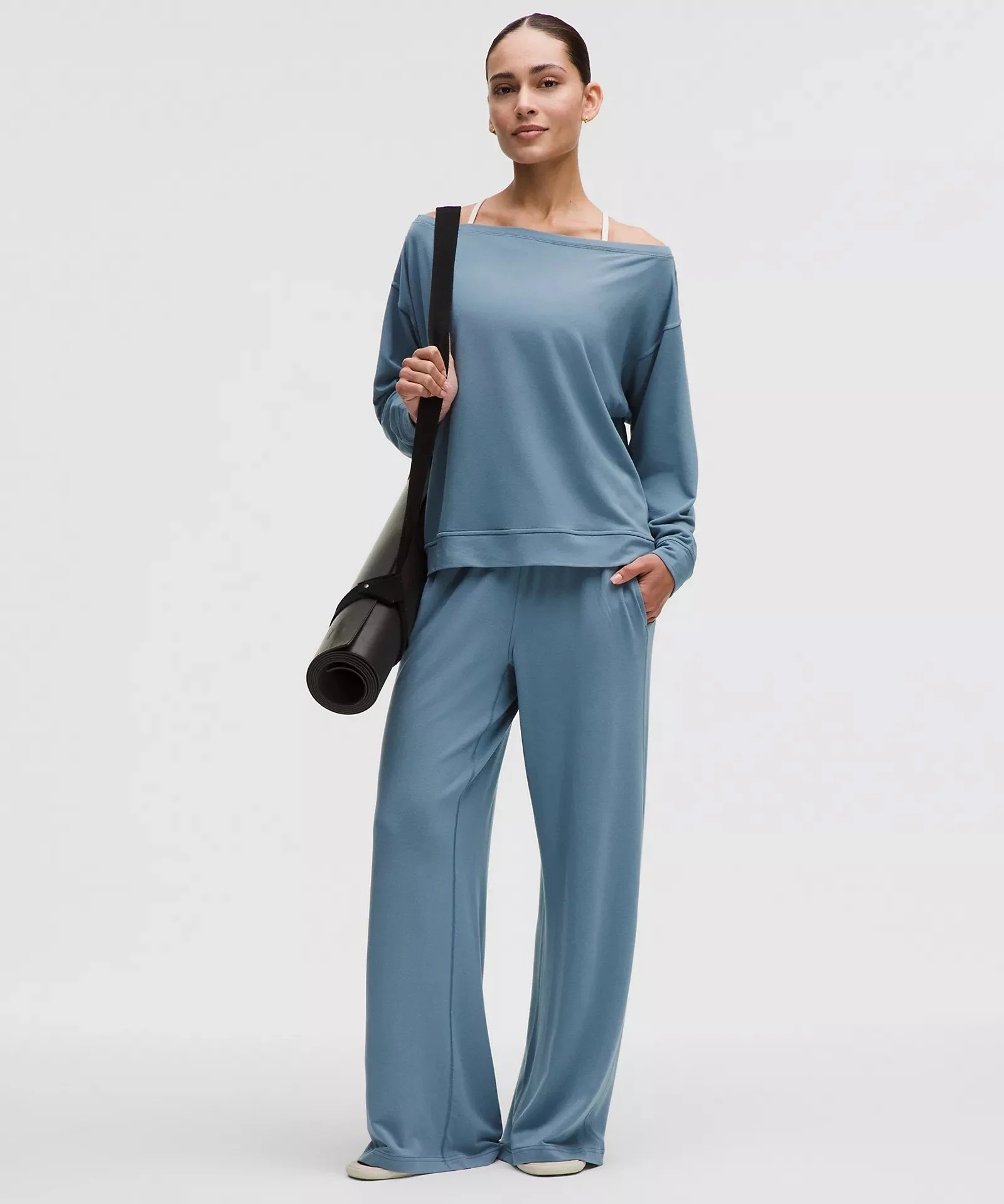 BeCalm Mid-Rise Wide-Leg Pant