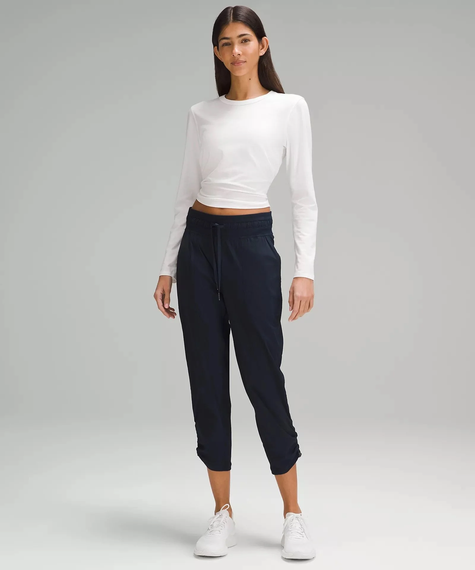 Dance Studio Mid-Rise Cropped Pant