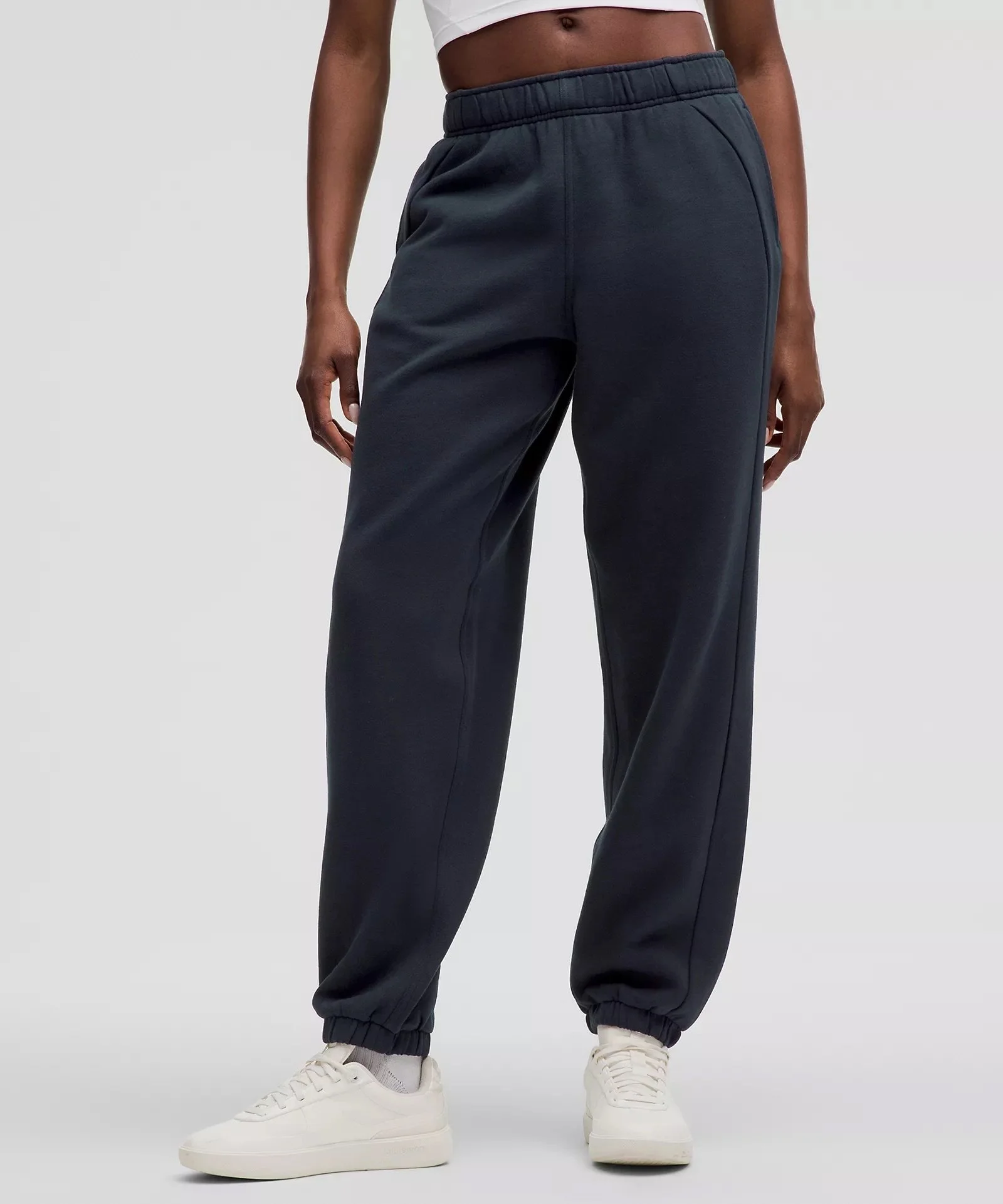 Scuba Mid-Rise Oversized Jogger