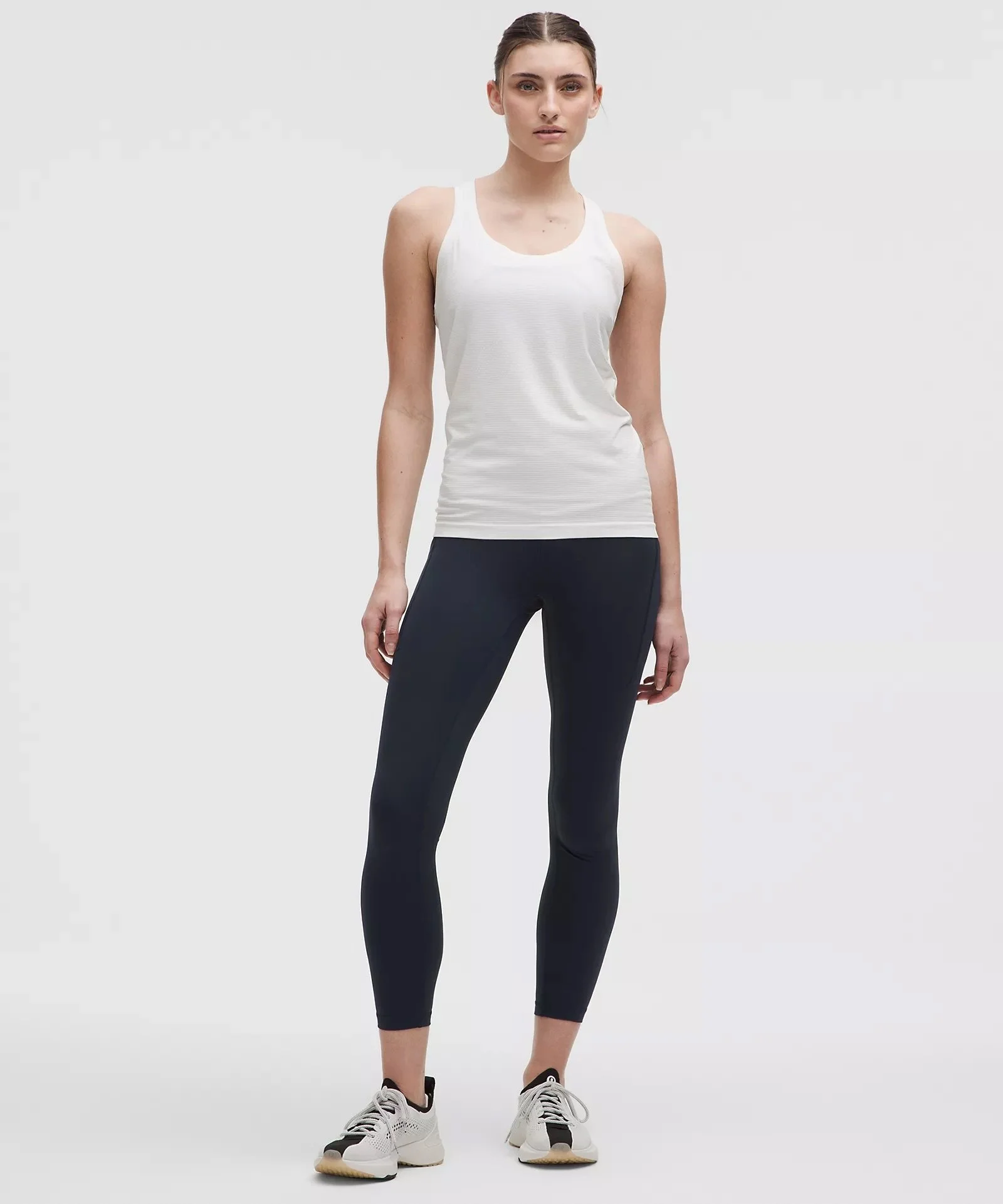 Wunder Train High-Rise Tight with Pockets 25"