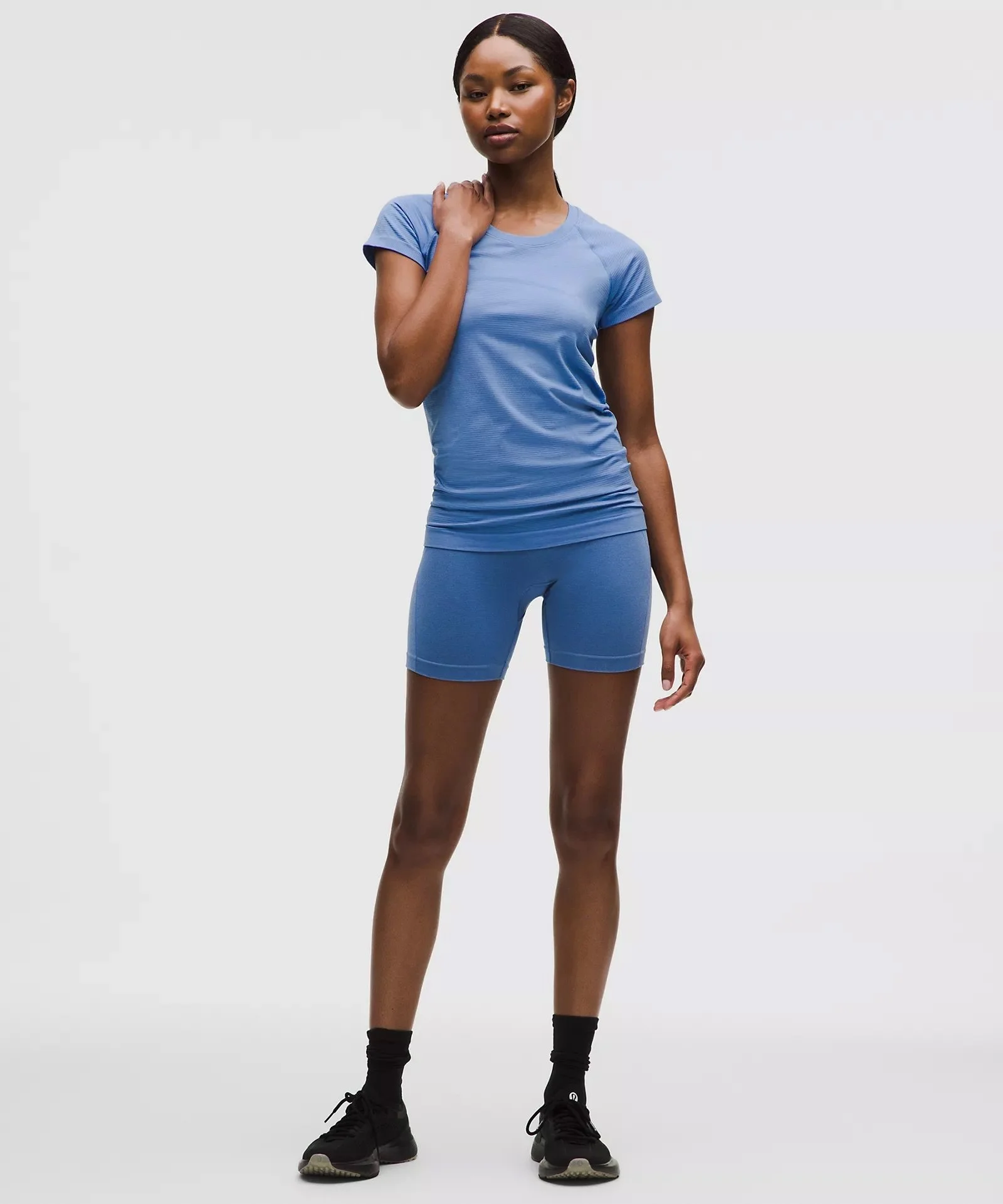 Swiftly Tech Short-Sleeve Shirt 2.0 Hip Length