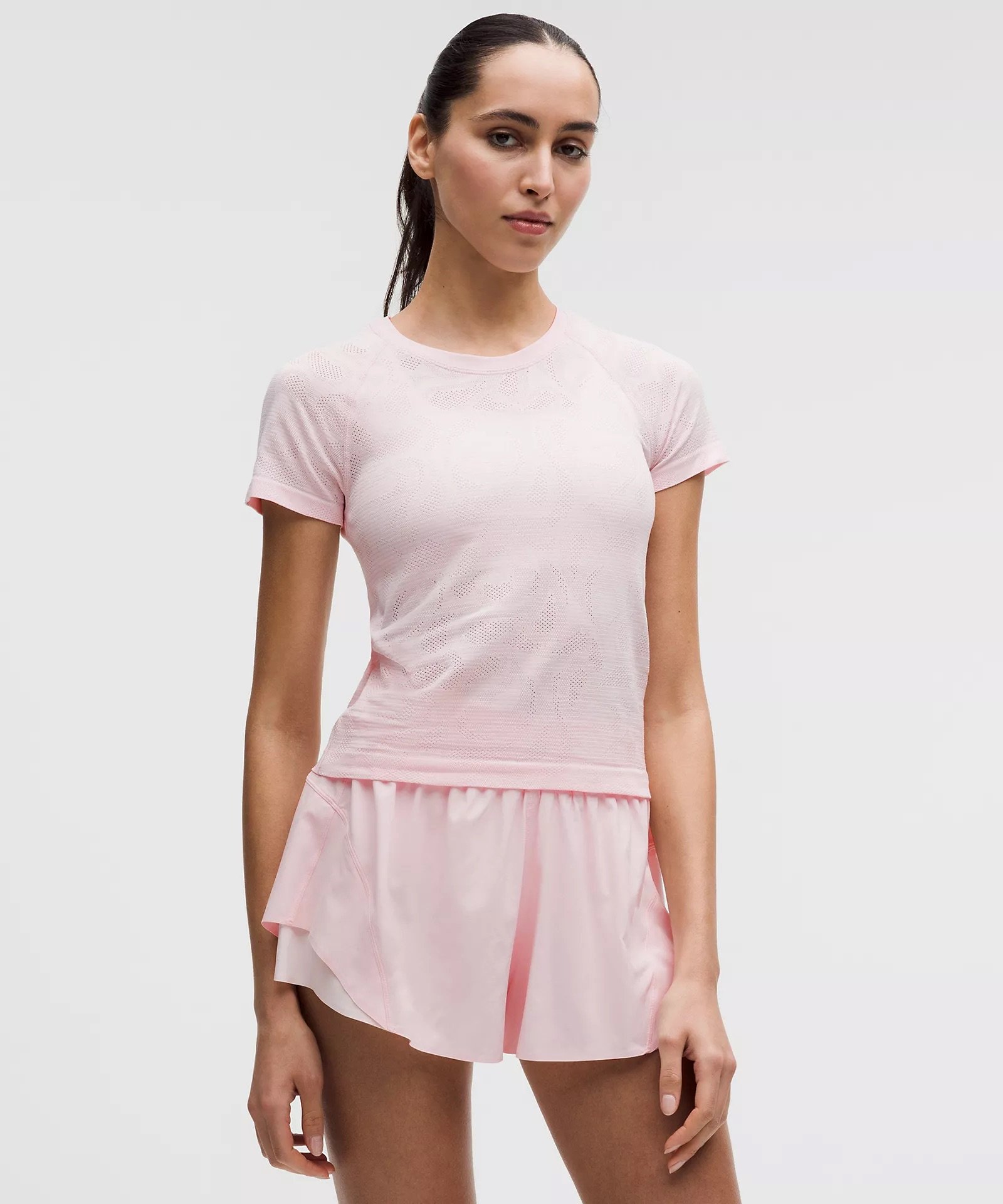 Swiftly Tech Short-Sleeve Shirt 2.0 Waist Length Paisley