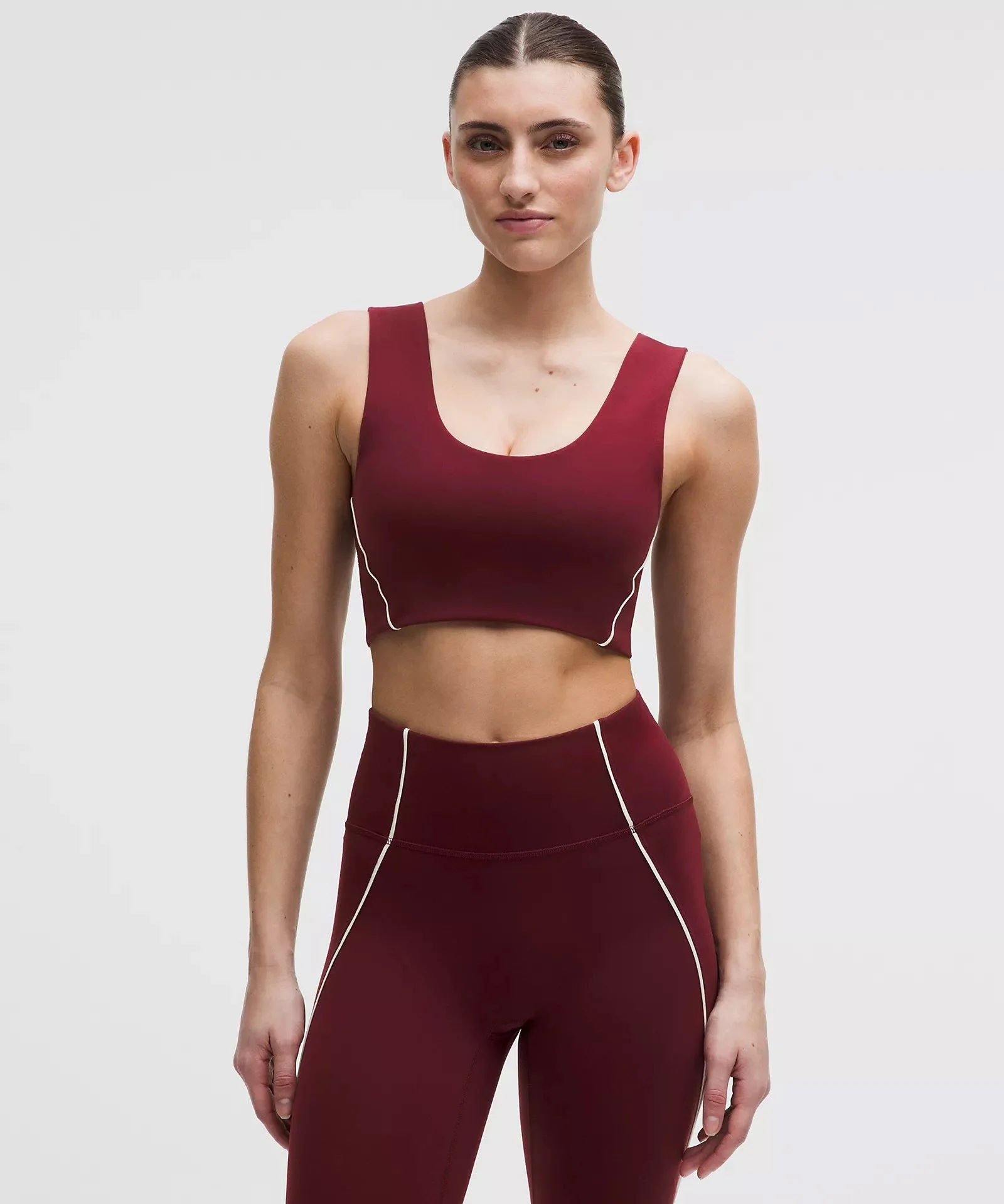 Wunder Train Piped Sports Bra
