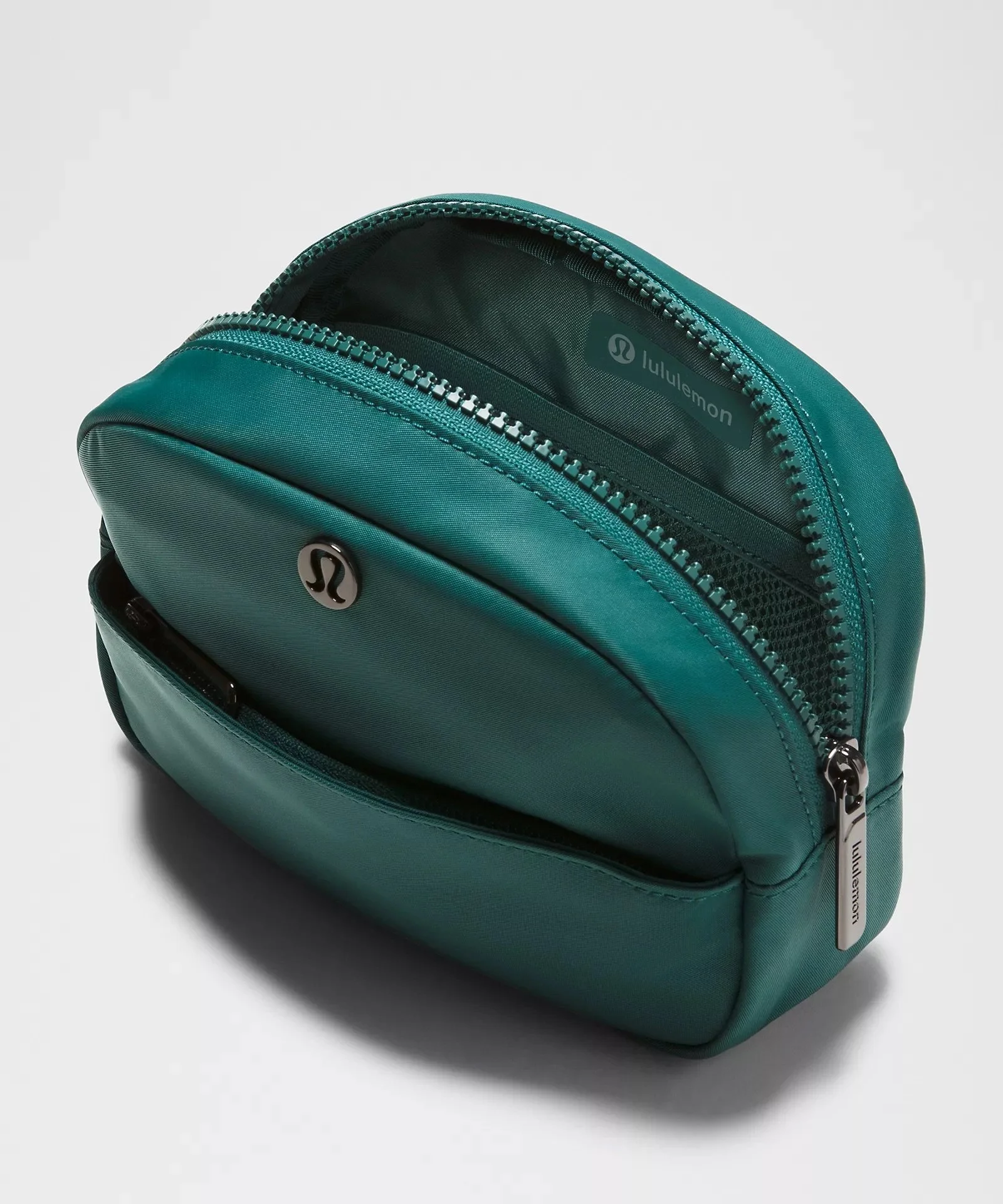 City Essentials Pouch Mini 2L