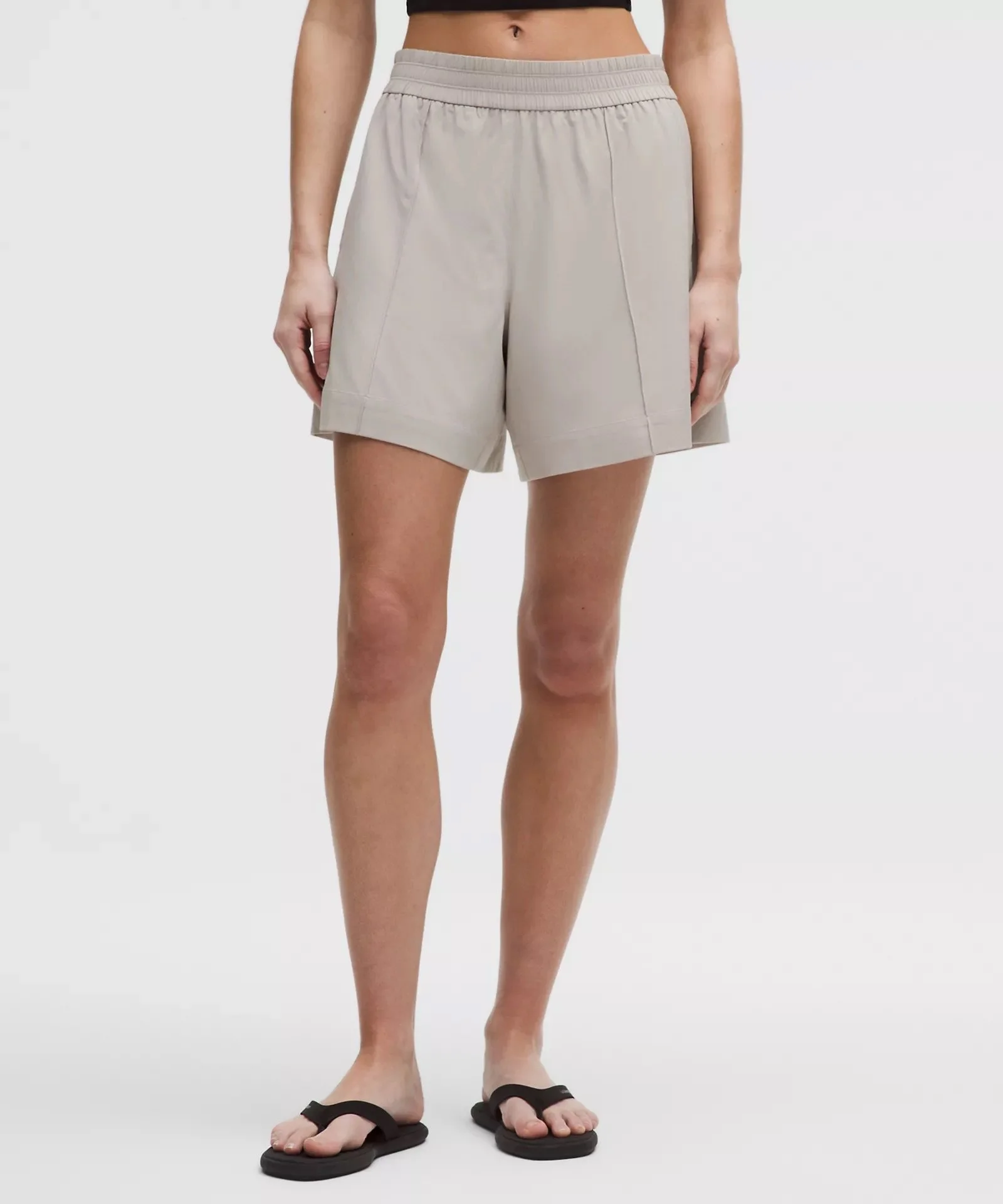 Breezily Mid-Rise Short 6"