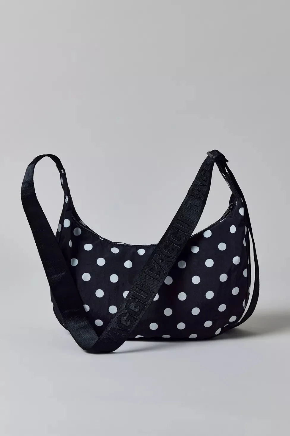 BAGGU Medium Nylon Crescent Bag - Black &amp; White